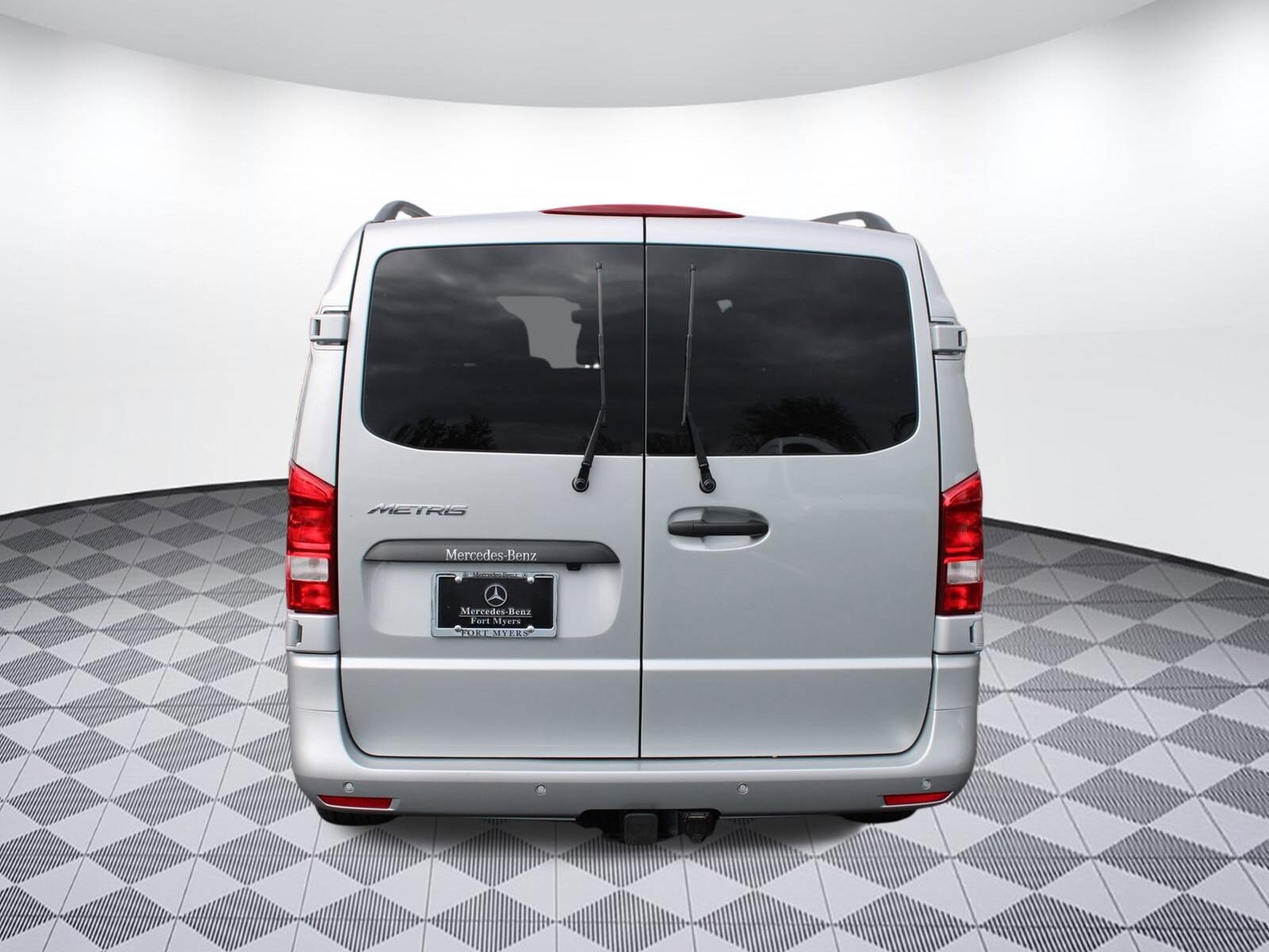 2023 Mercedes Benz Metris Van photo 4