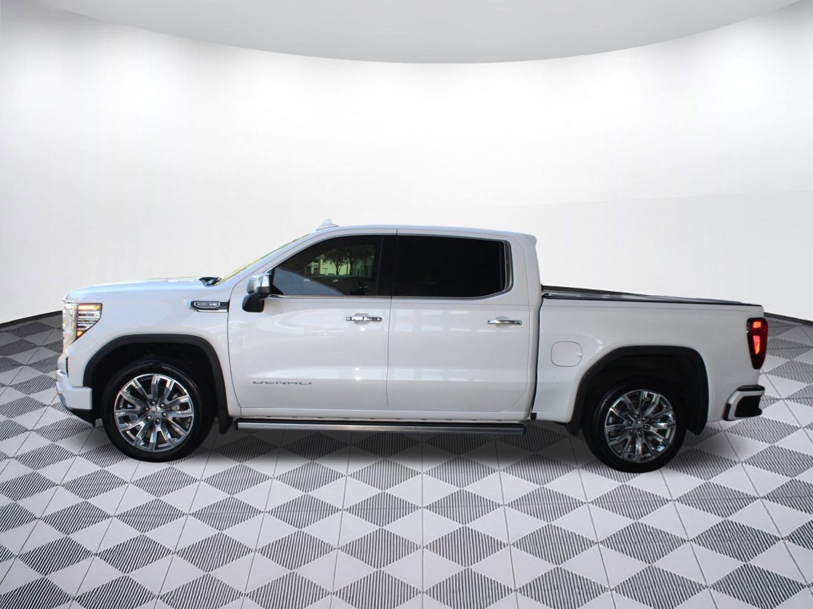 2024 Gmc Sierra 1500 Denali photo 2