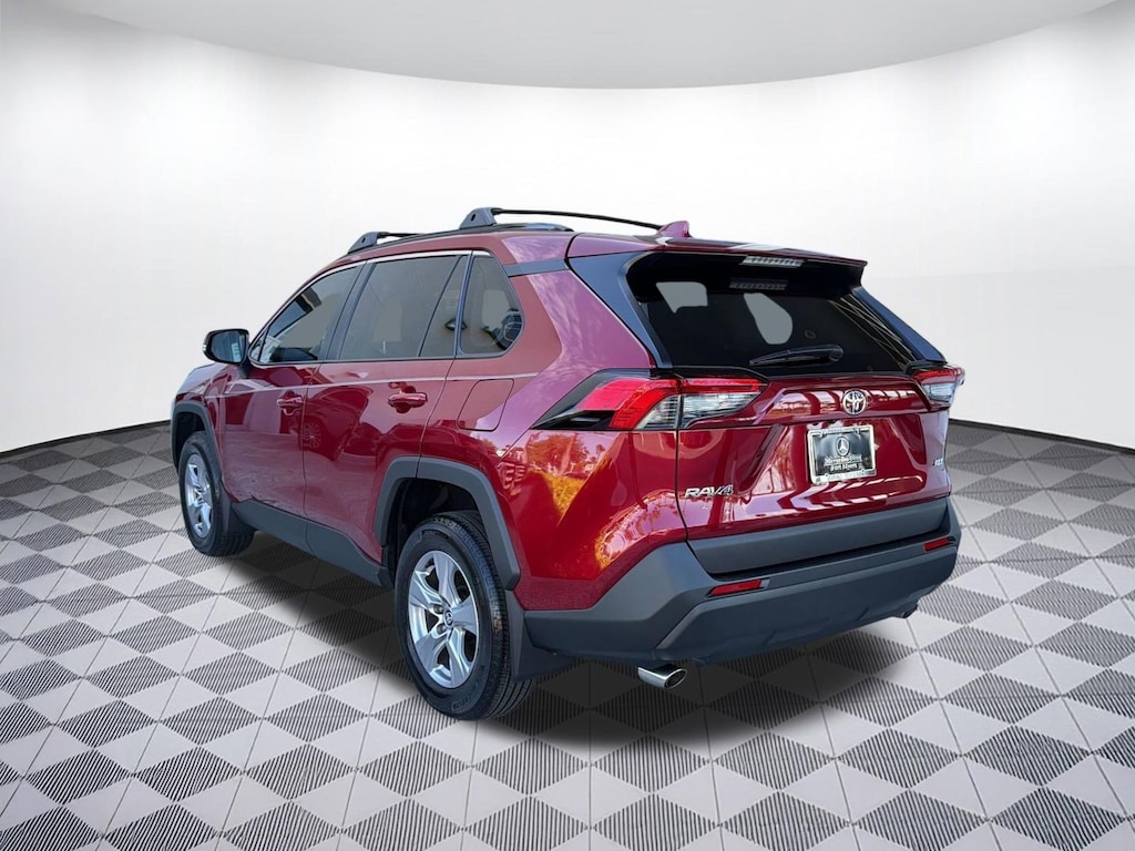 Used 2025 Toyota RAV4 XLE SUV