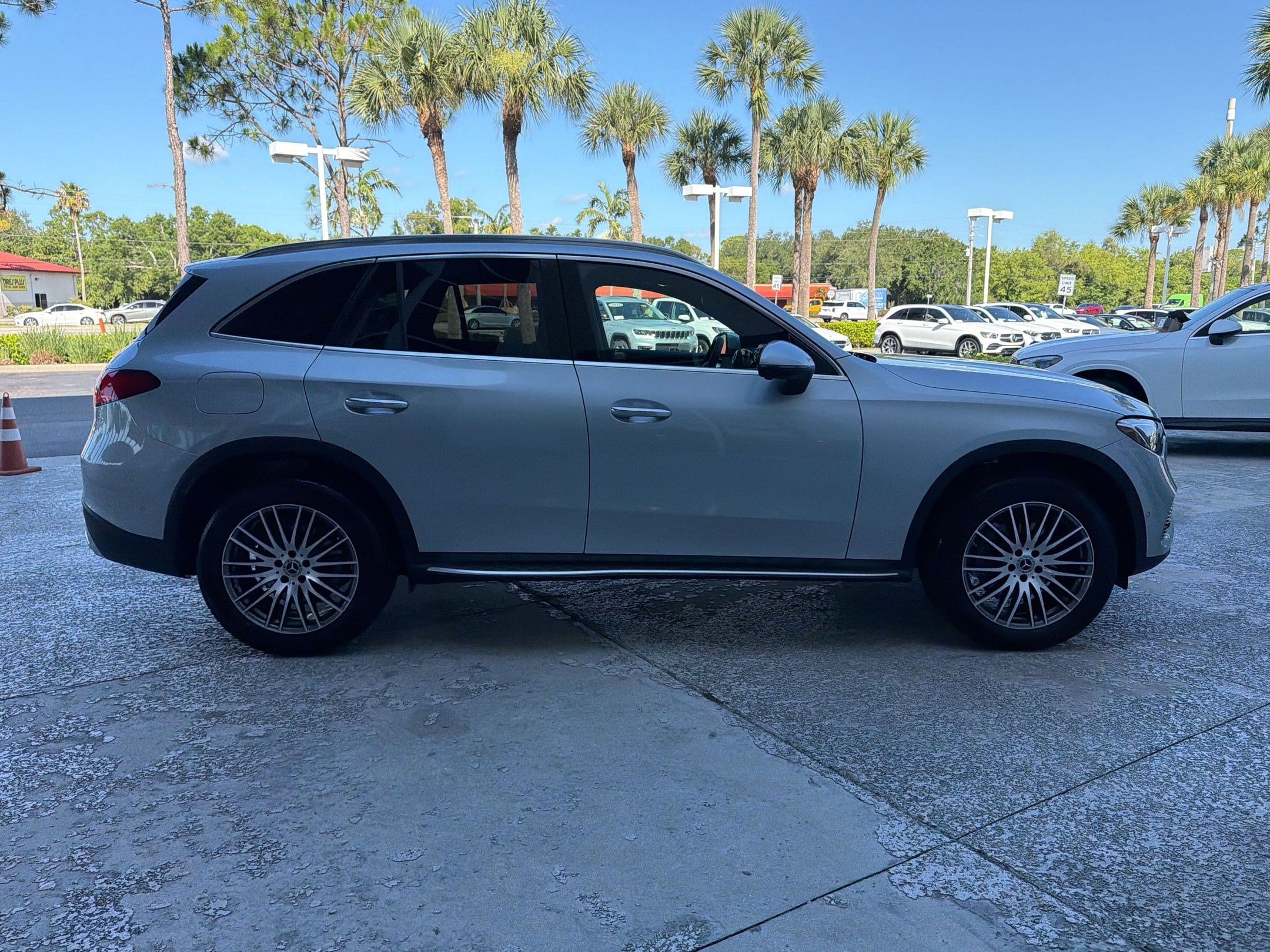 GLC 300 SUV