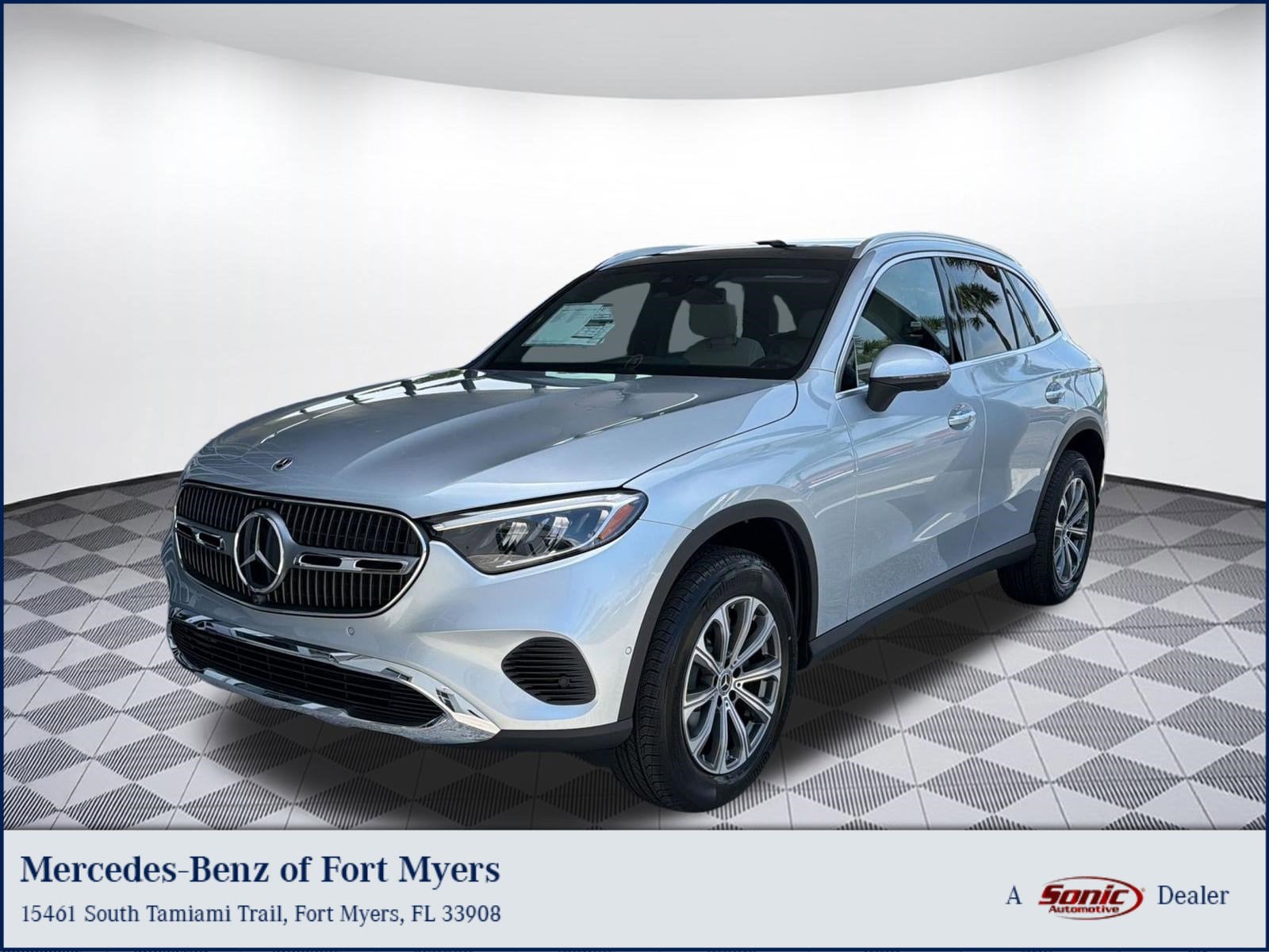 2026 Mercedes-Benz GLC's photo