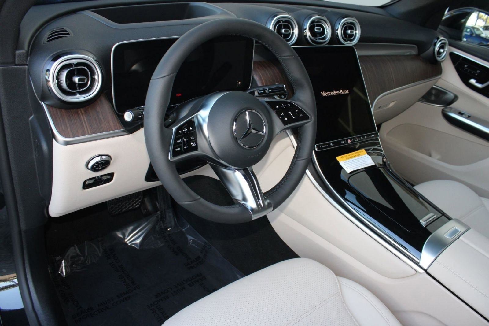 2026 Mercedes Benz GLC 300 4MATIC photo 4