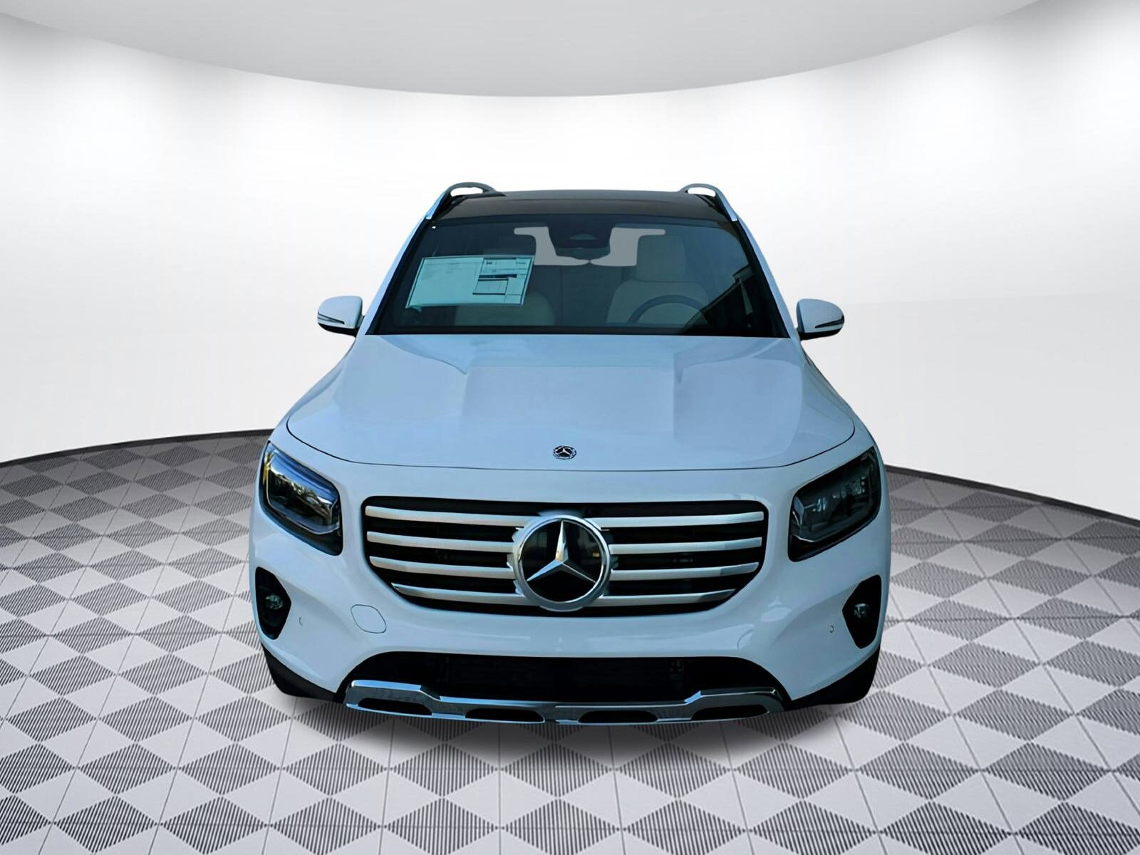 2025 Mercedes Benz GLB 250 photo 3