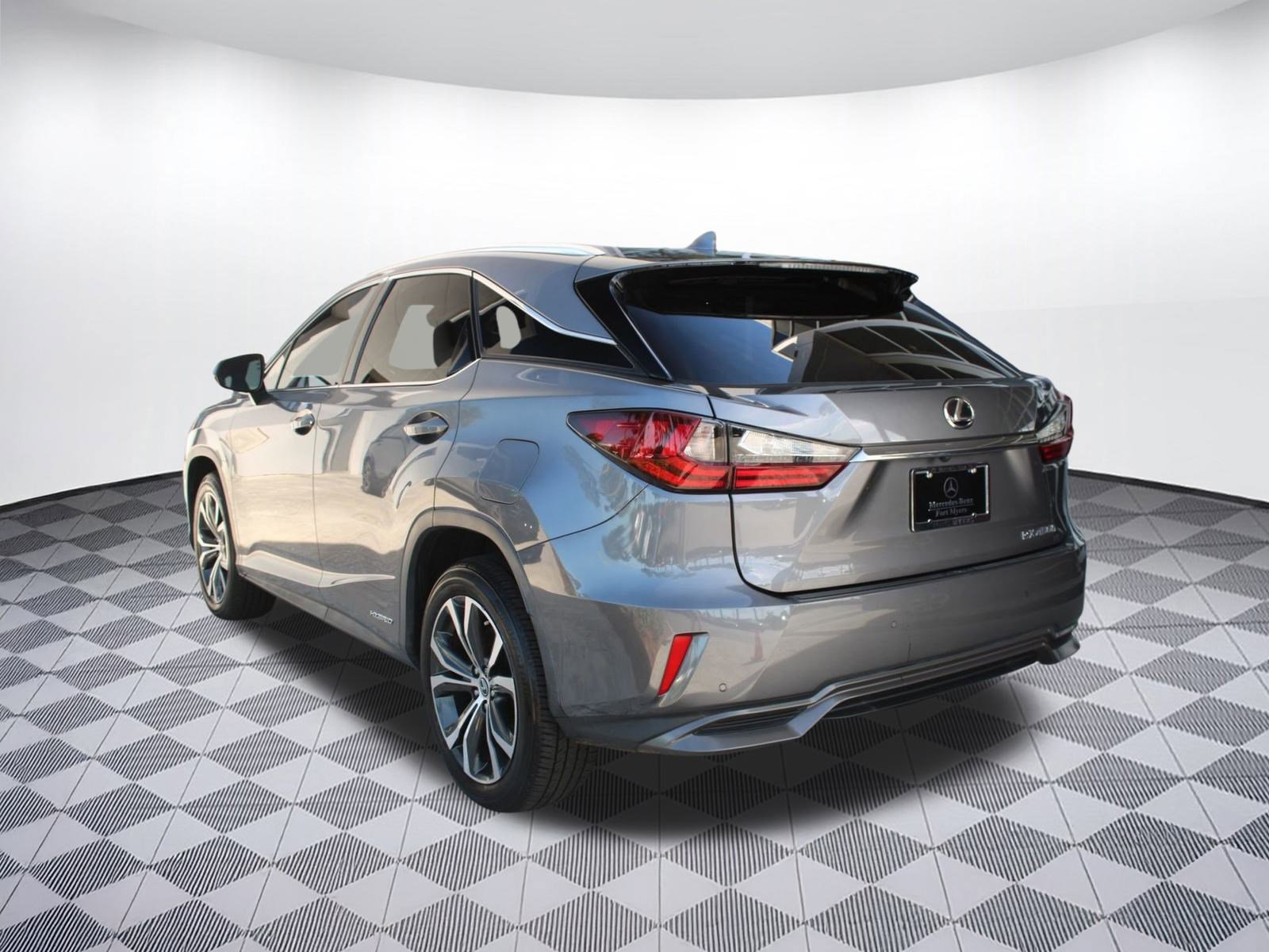 2019 Lexus RX 450h photo 3