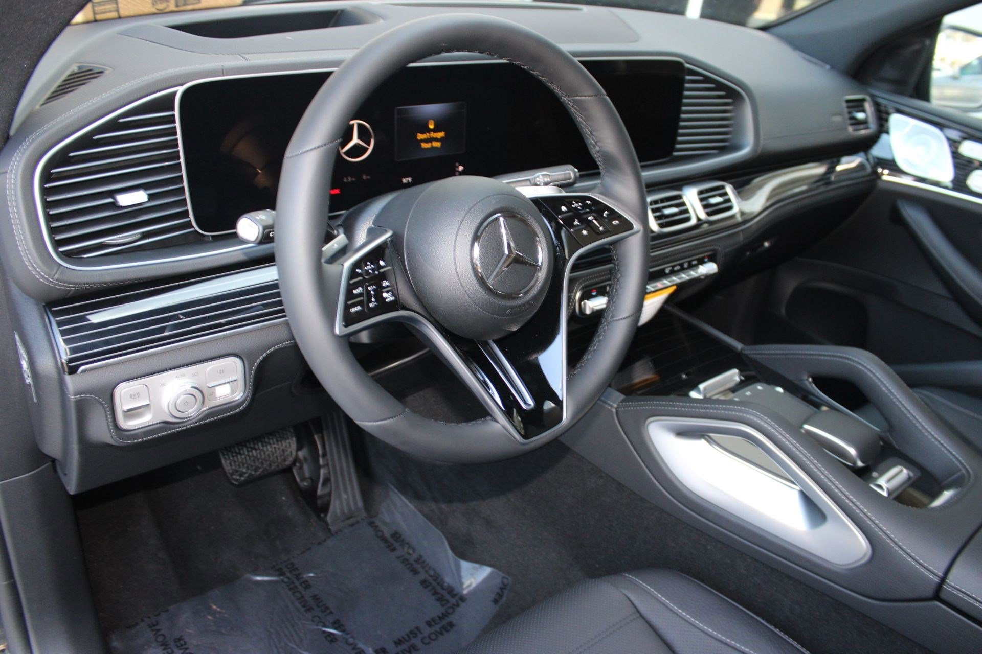 2026 Mercedes Benz GLE 450 4MATIC photo 4
