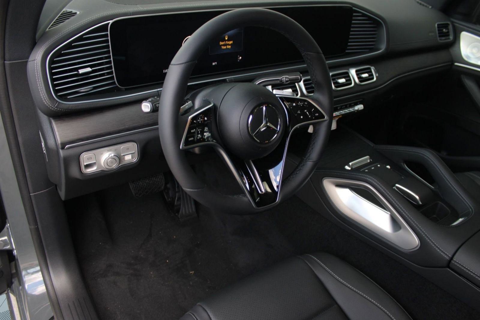 2026 Mercedes Benz GLE 350 4MATIC photo 4