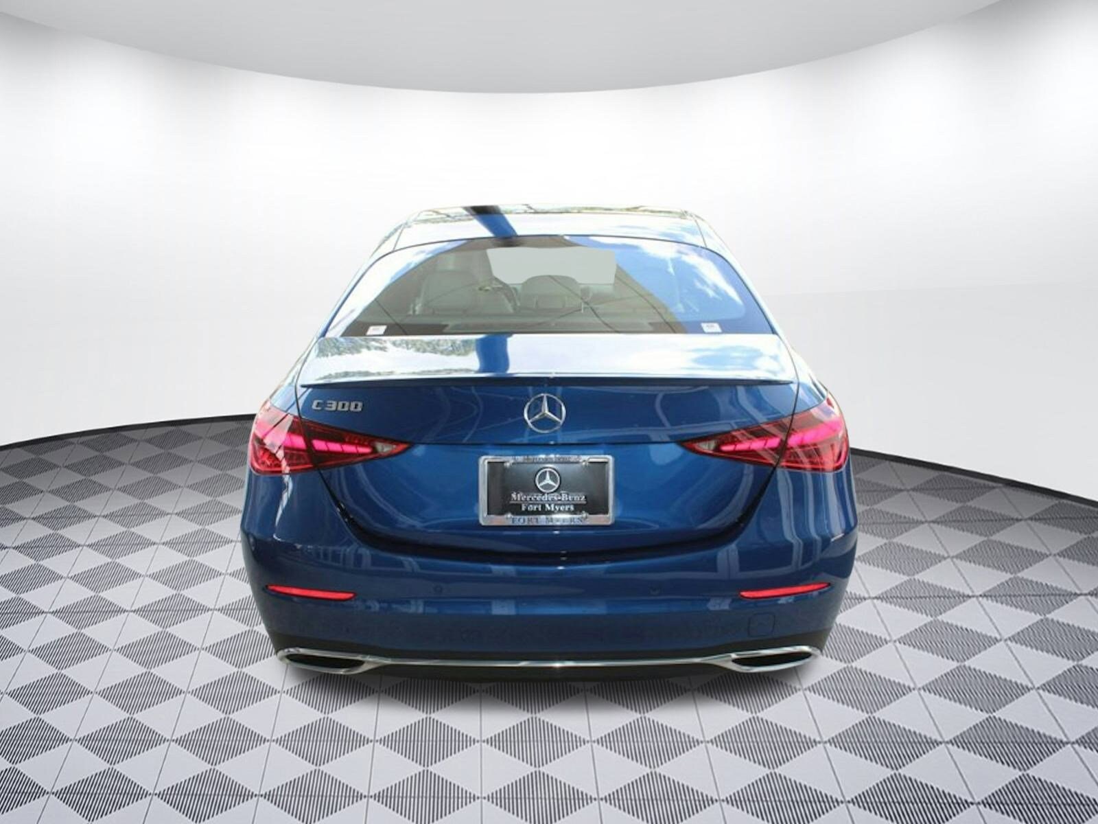 2025 Mercedes Benz C 300 photo 4