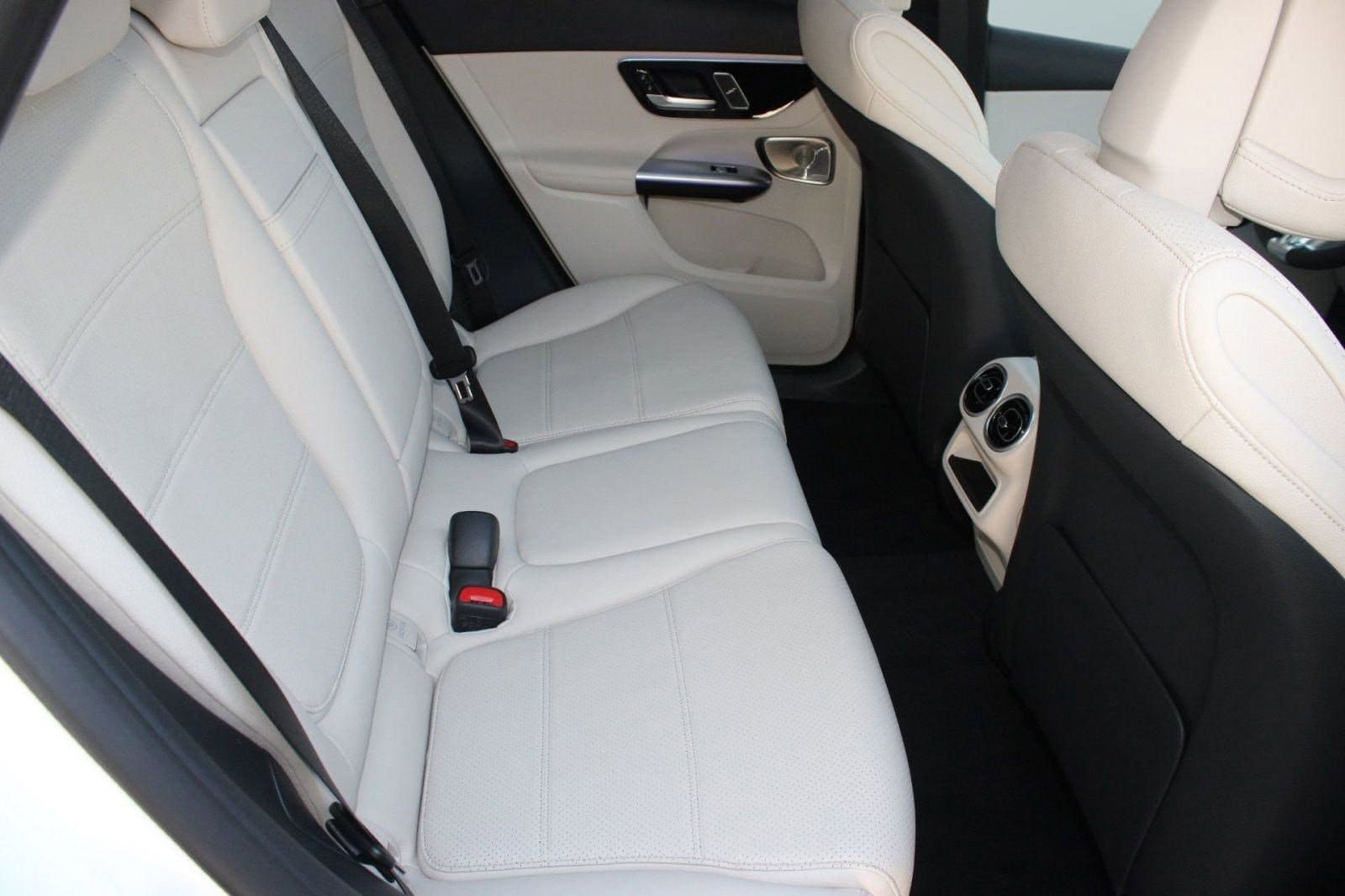 2026 Mercedes-Benz GLC Base - Photo 31