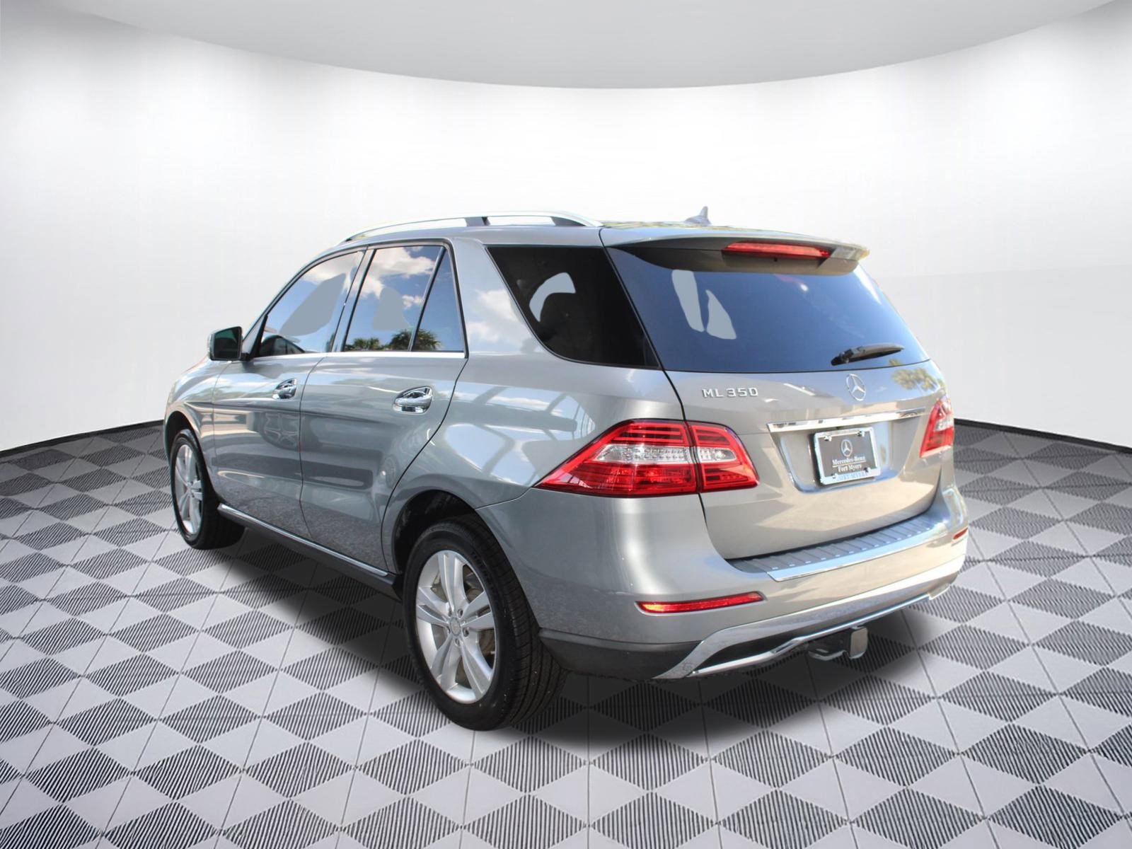 2015 Mercedes Benz ML 350 photo 3