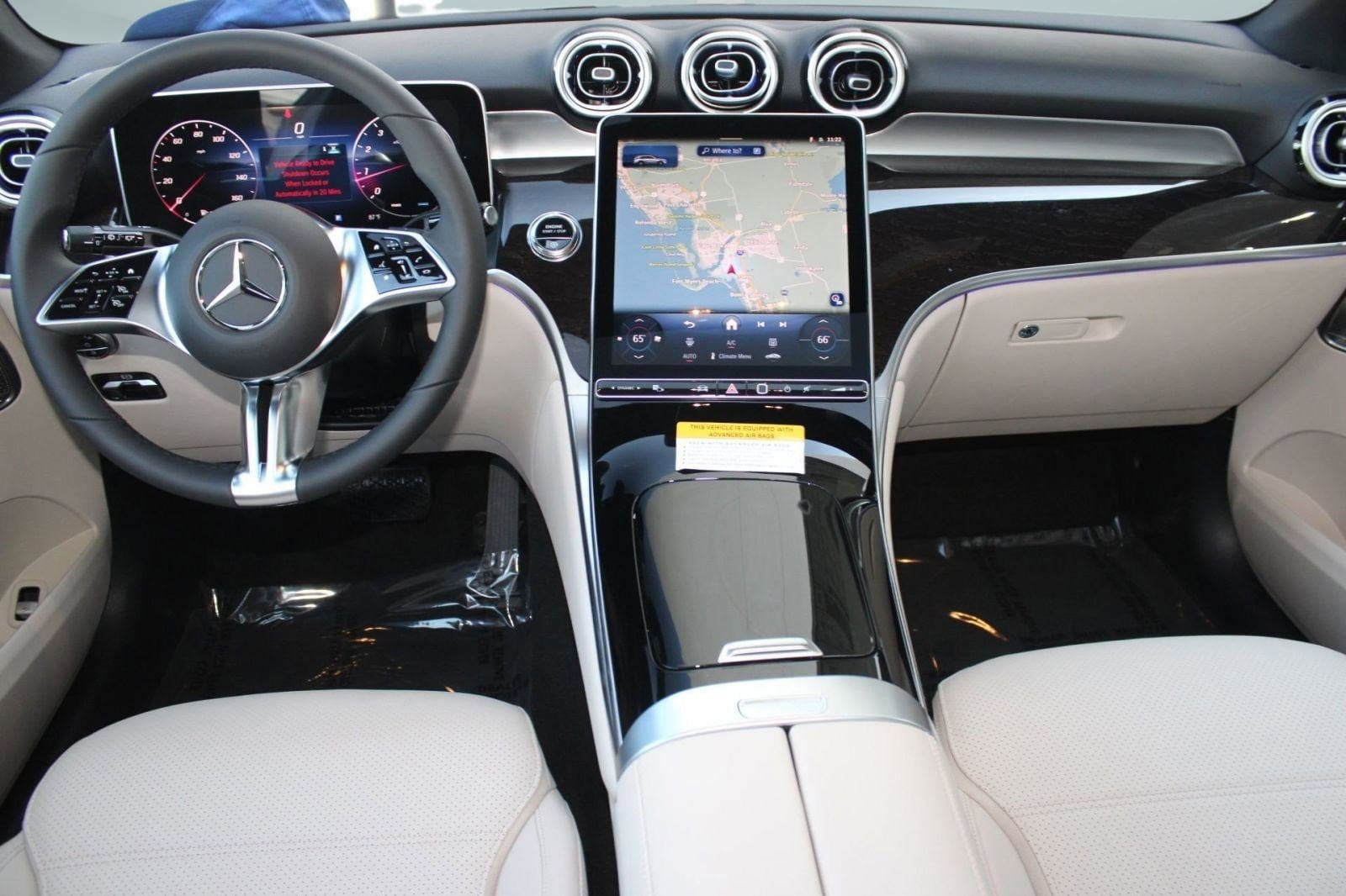 2026 Mercedes-Benz GLC Base - Photo 17