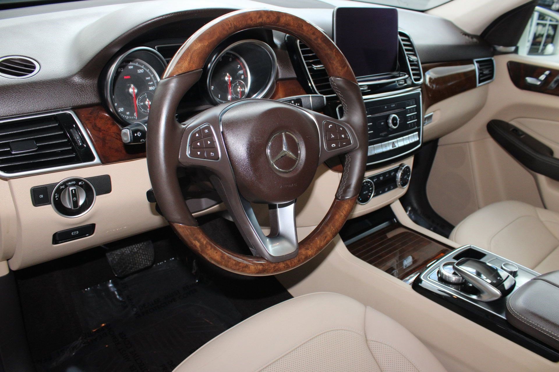 2018 Mercedes Benz GLE 350 photo 2
