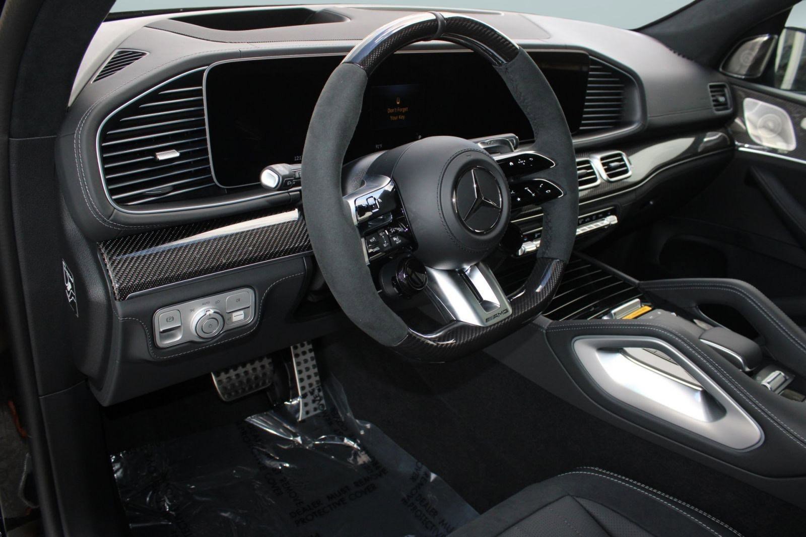 2026 Mercedes Benz GLS AMG 63 4MATIC photo 2