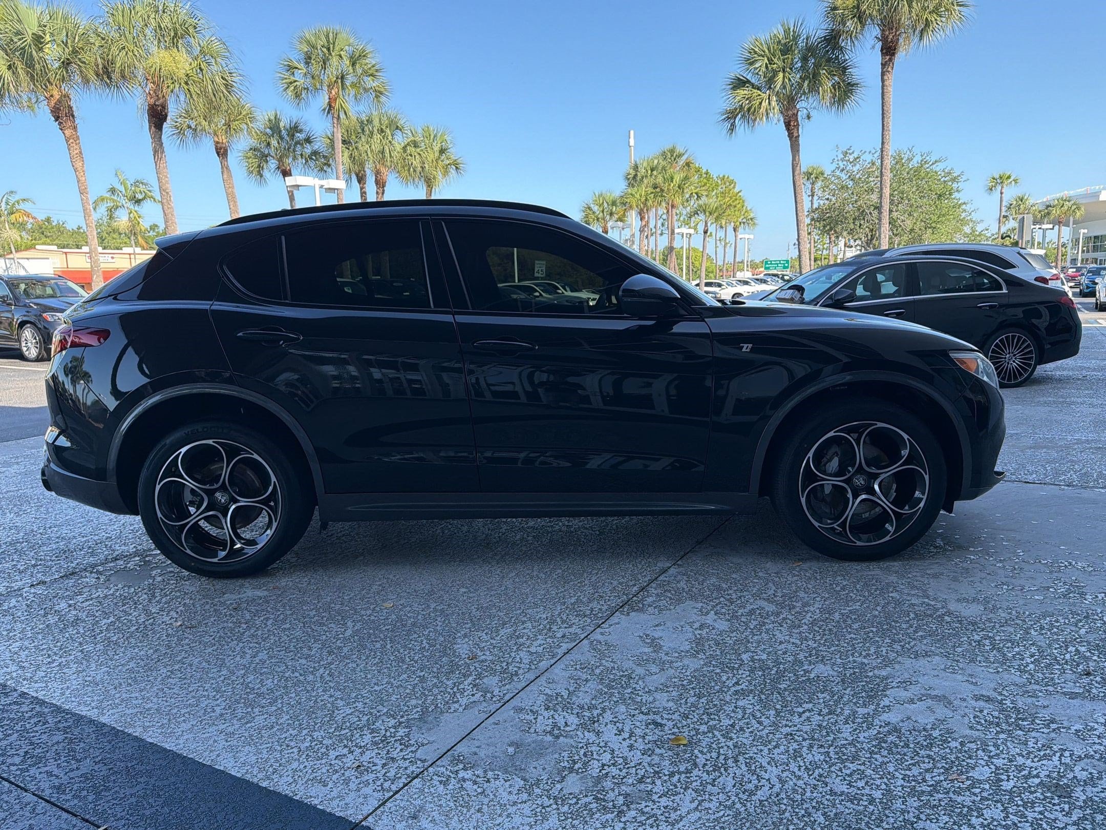Stelvio Ti SUV