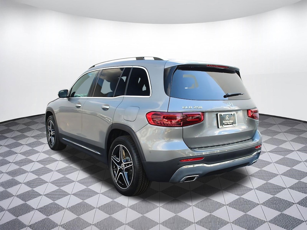 New 2026 Mercedes-Benz GLB 250 SUV