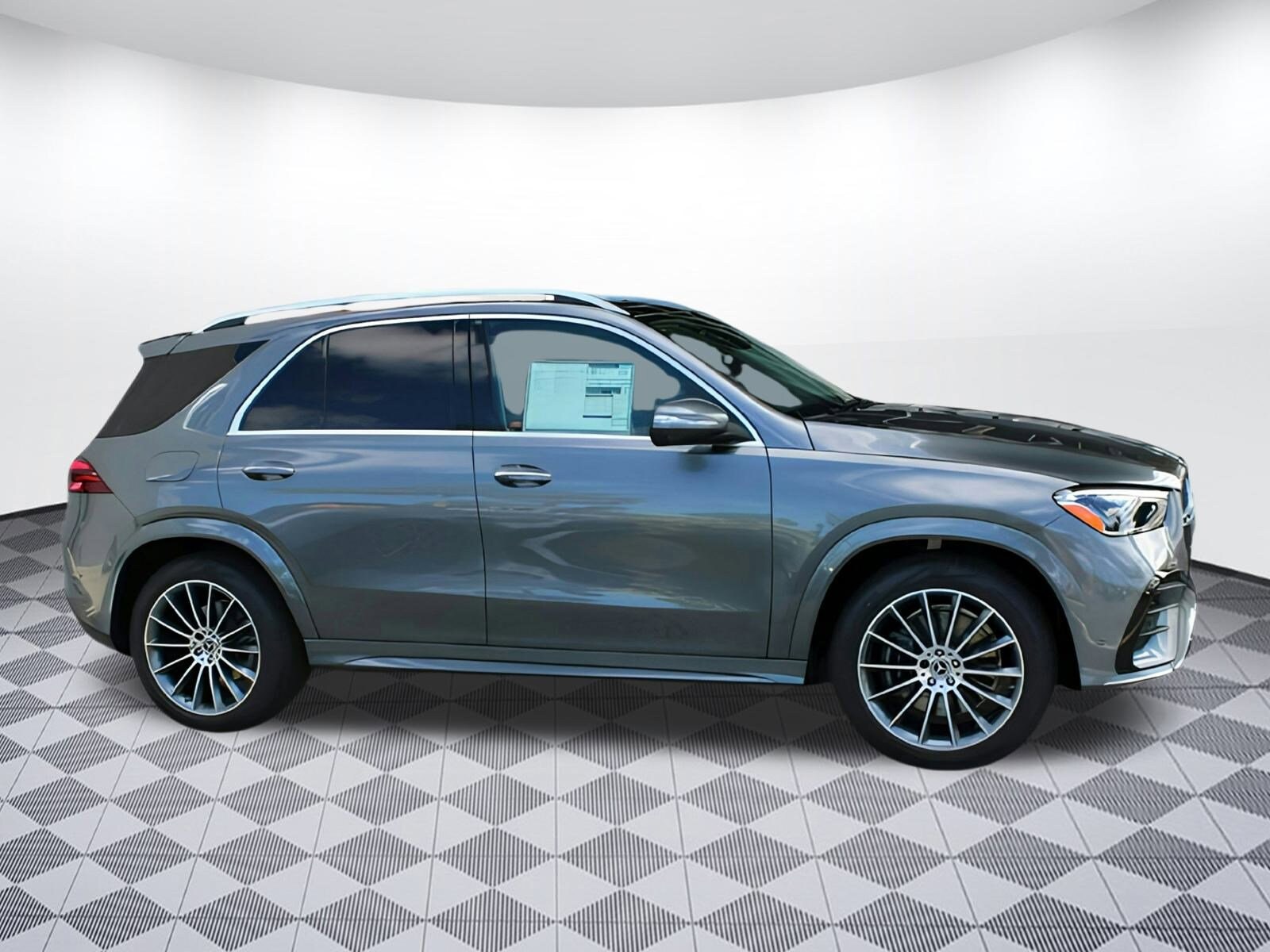 2025 Mercedes Benz GLE 350 AMG photo 2