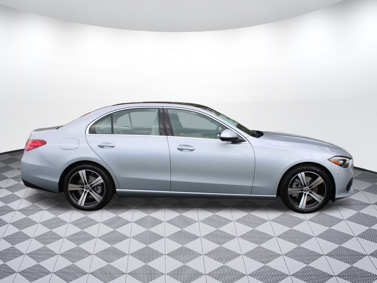 2025 Mercedes Benz C 300 photo 2
