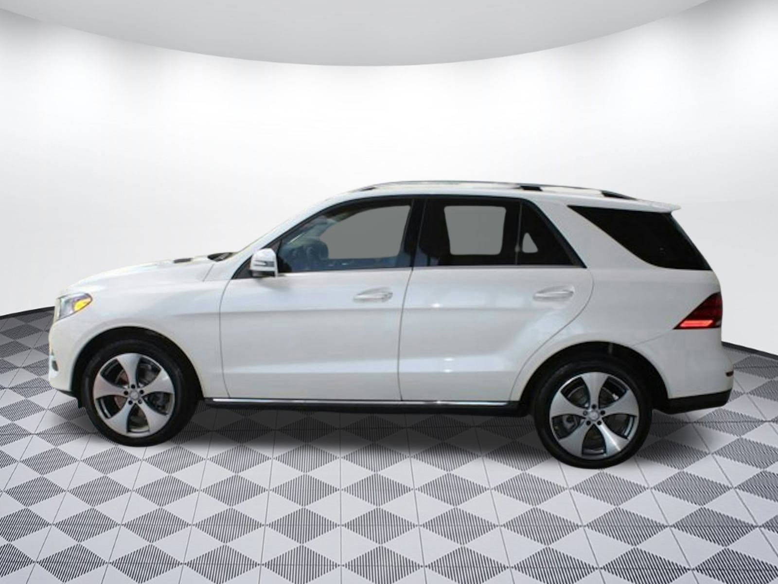 Used 2016 Mercedes-Benz GLE-Class GLE350 with VIN 4JGDA5JBXGA635559 for sale in Charlotte, NC