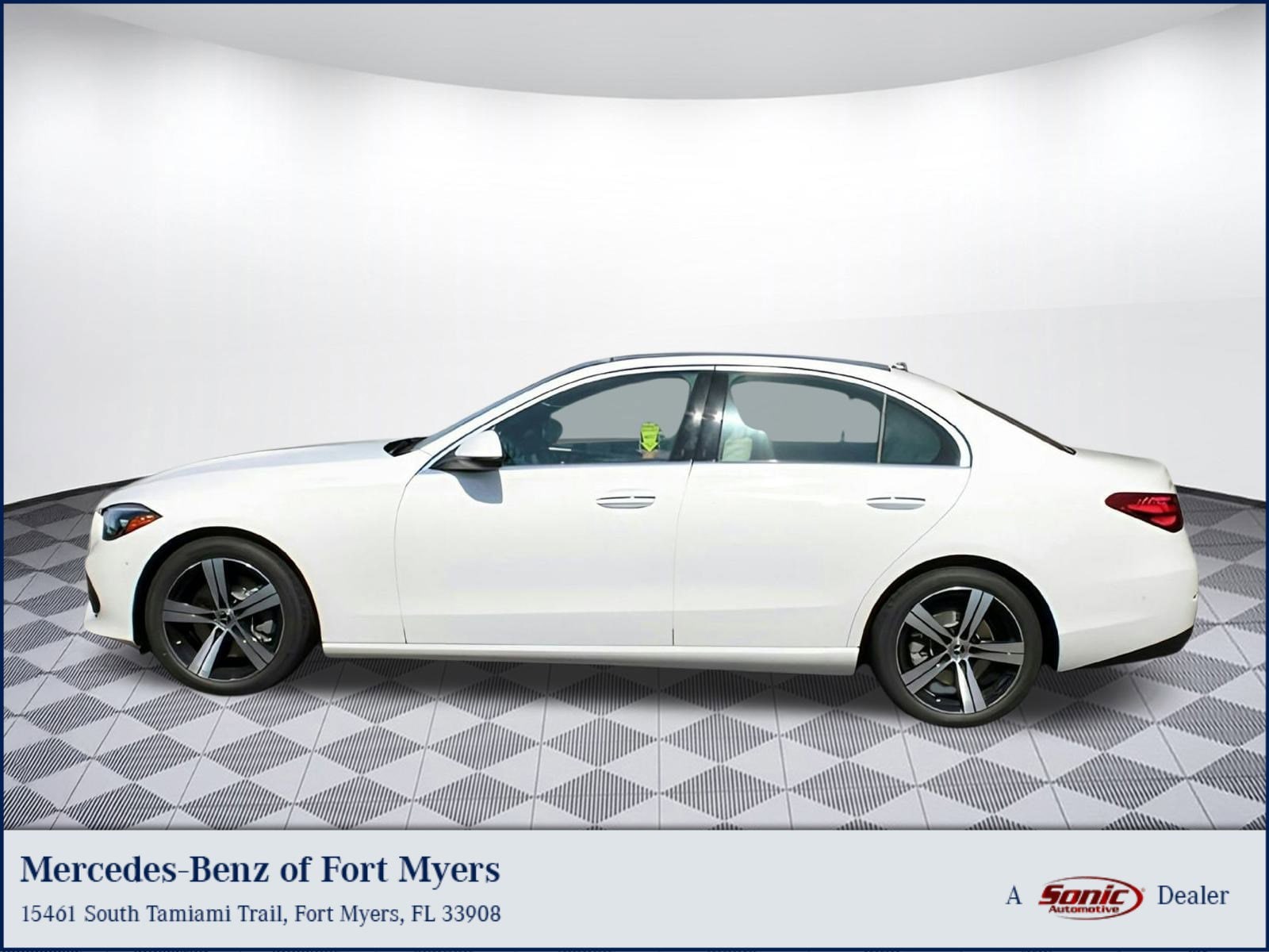 2025 Mercedes-Benz C-Class Sedan C 300's photo