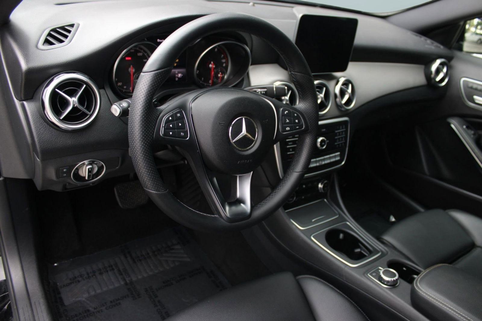 2020 Mercedes Benz GLA 250 photo 4