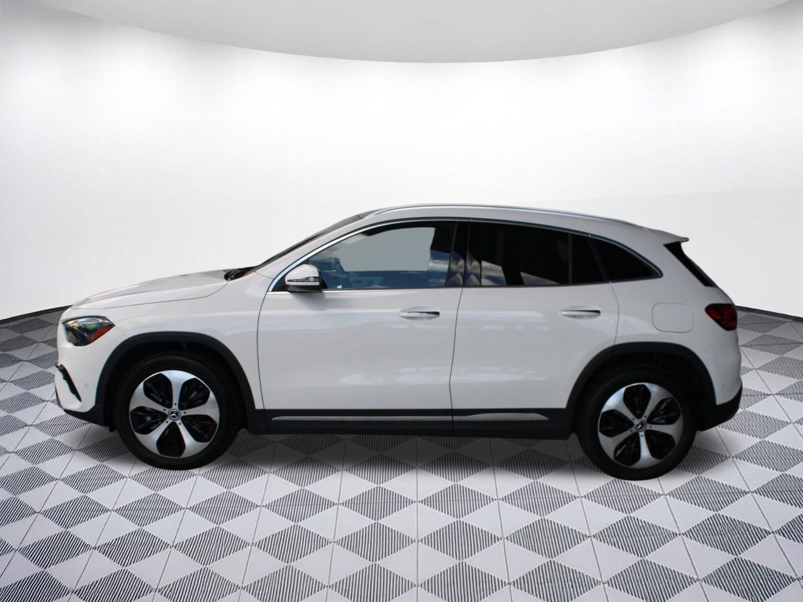 2026 Mercedes Benz GLA 250 photo 2
