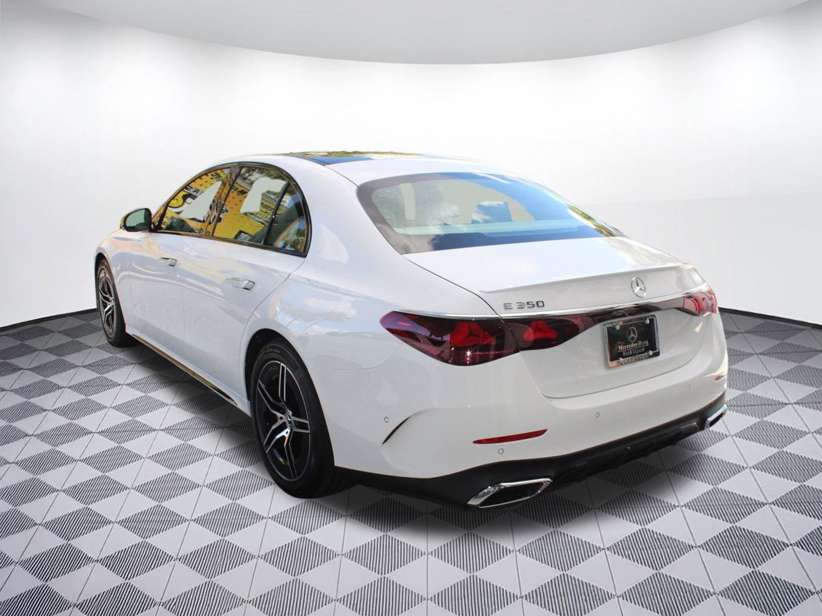 2026 Mercedes Benz E 350 Sedan photo 3