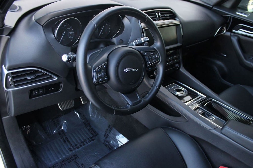 Used 2019 Jaguar F-PACE 25t Premium SUV