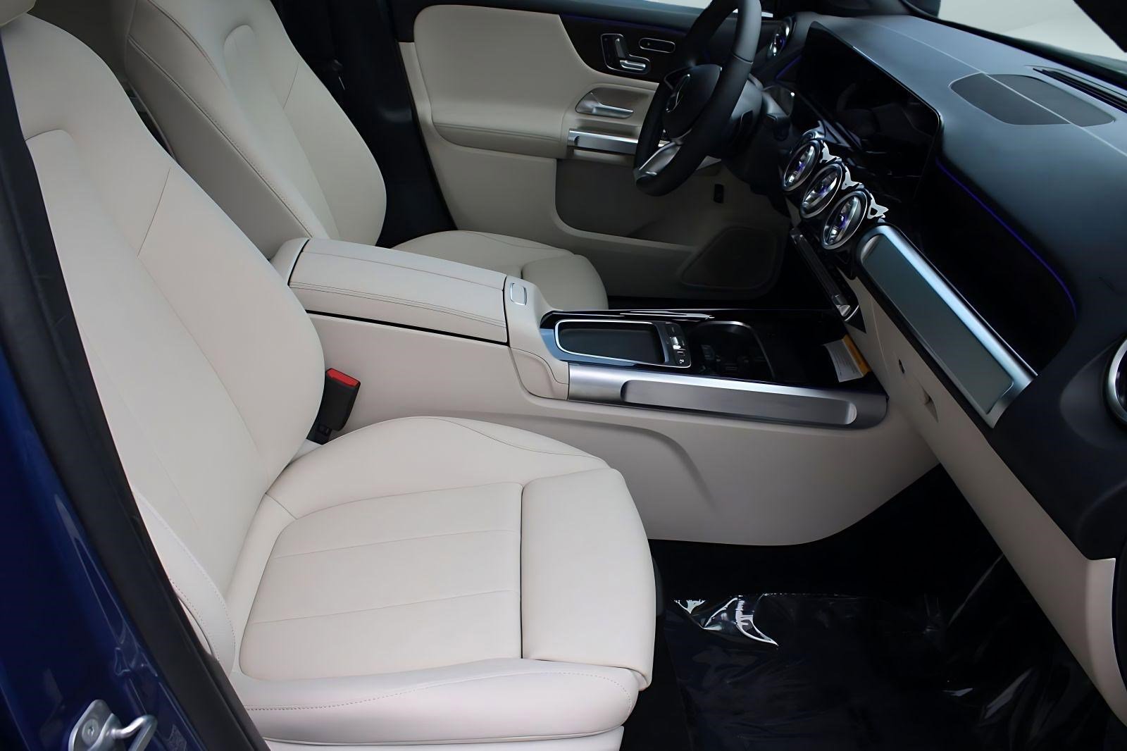2026 Mercedes-Benz GLB GLB 250 - Photo 32