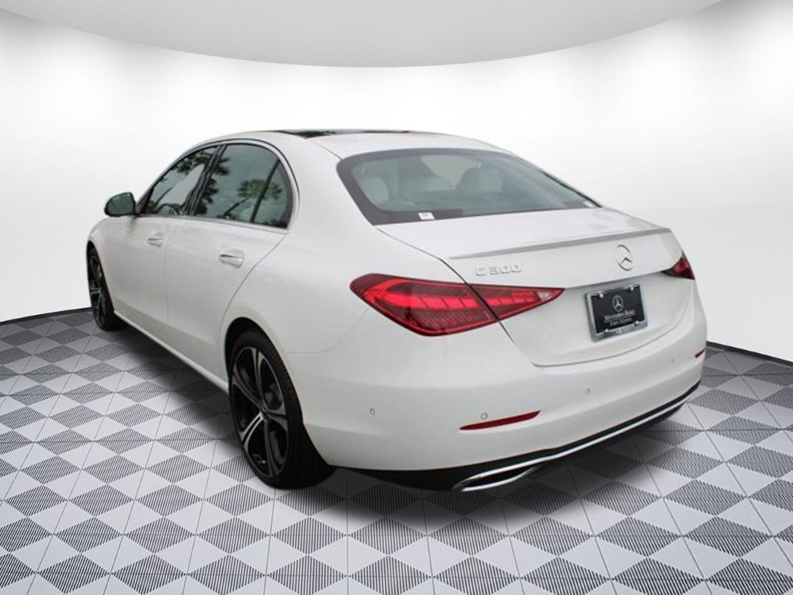 2025 Mercedes Benz C 300 photo 3