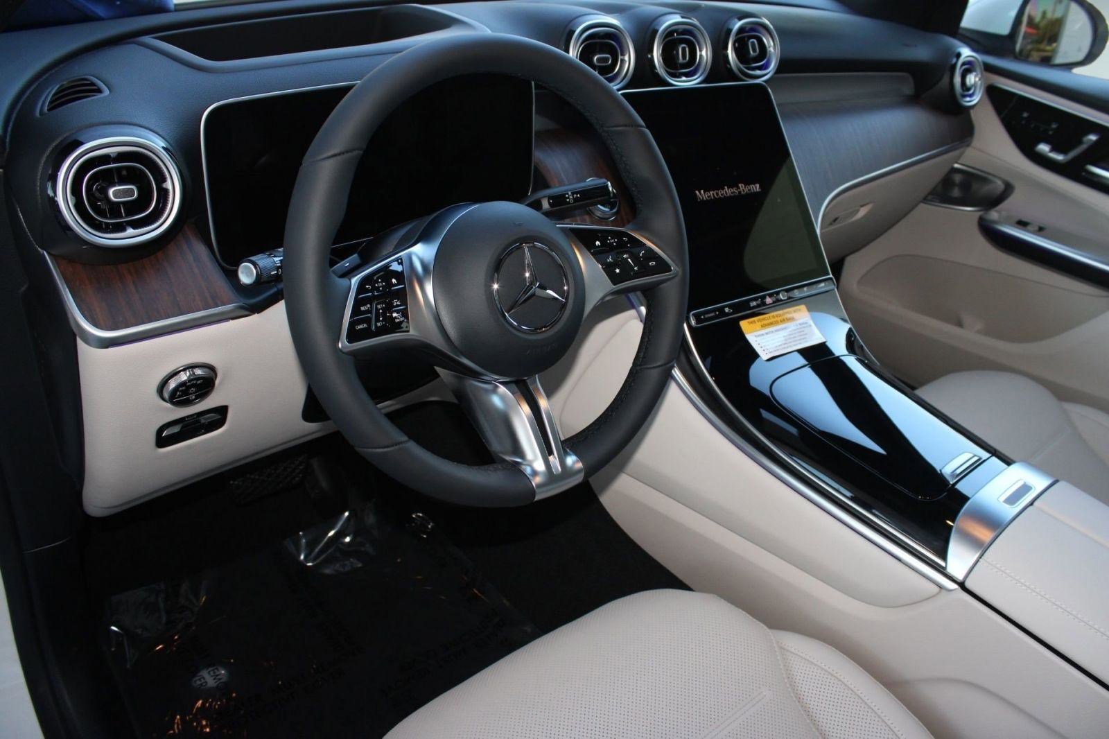 2026 Mercedes Benz GLC 300 4MATIC photo 4