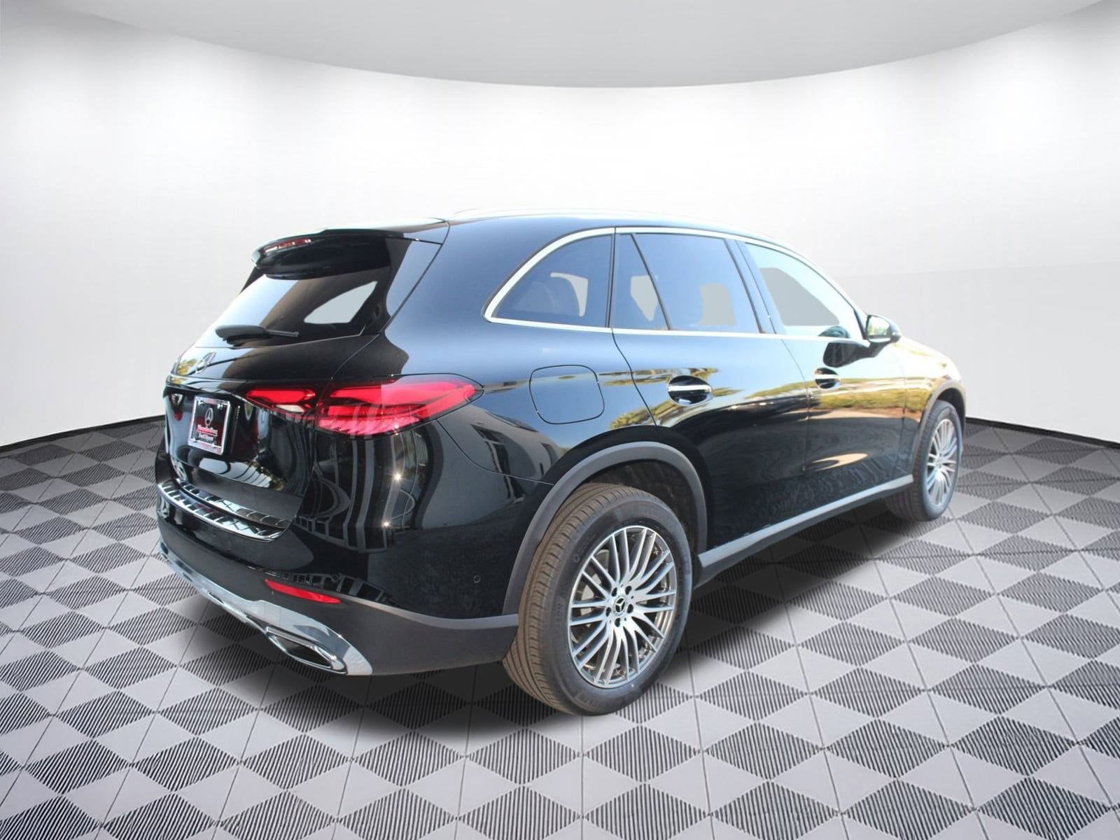 2026 Mercedes-Benz GLC Base - Photo 9