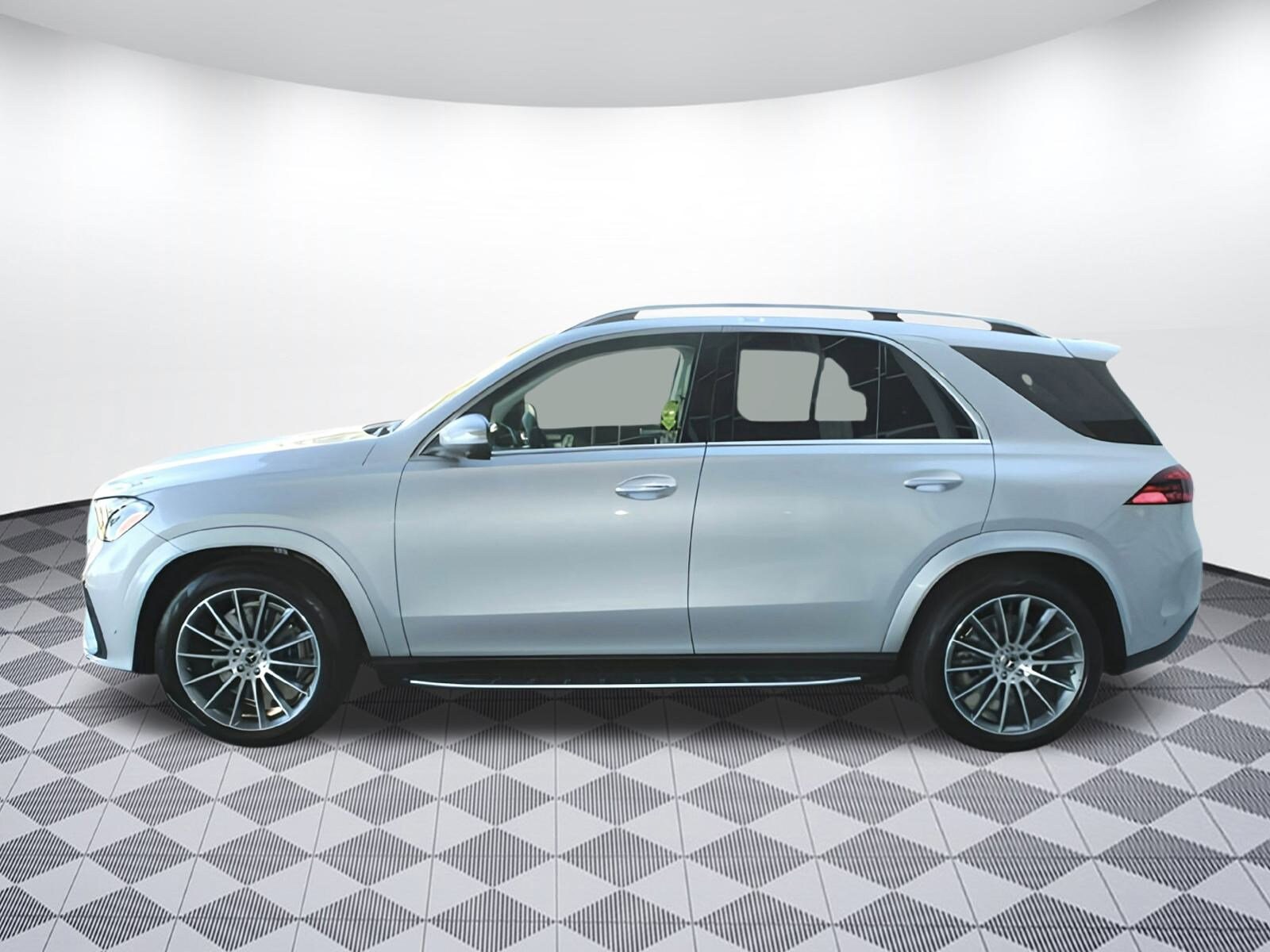 2025 Mercedes Benz GLE 350 AMG photo 4