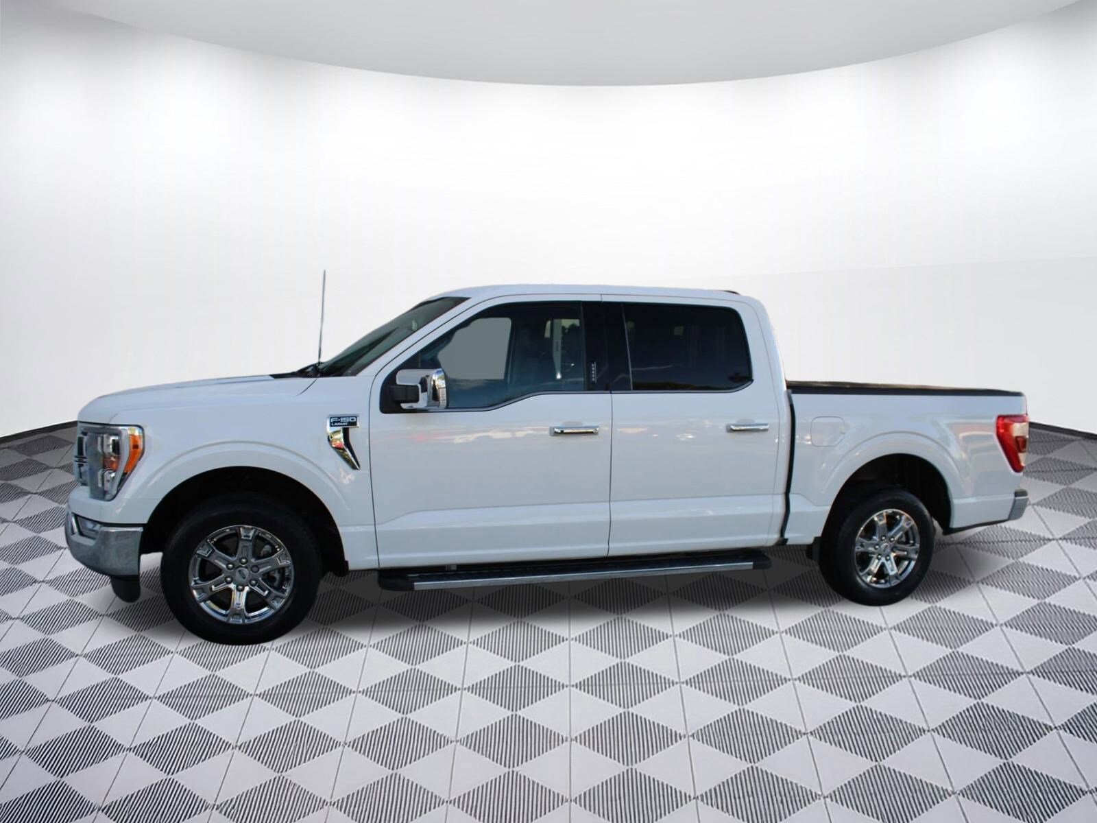 2021 Ford F-150 Lariat photo 2