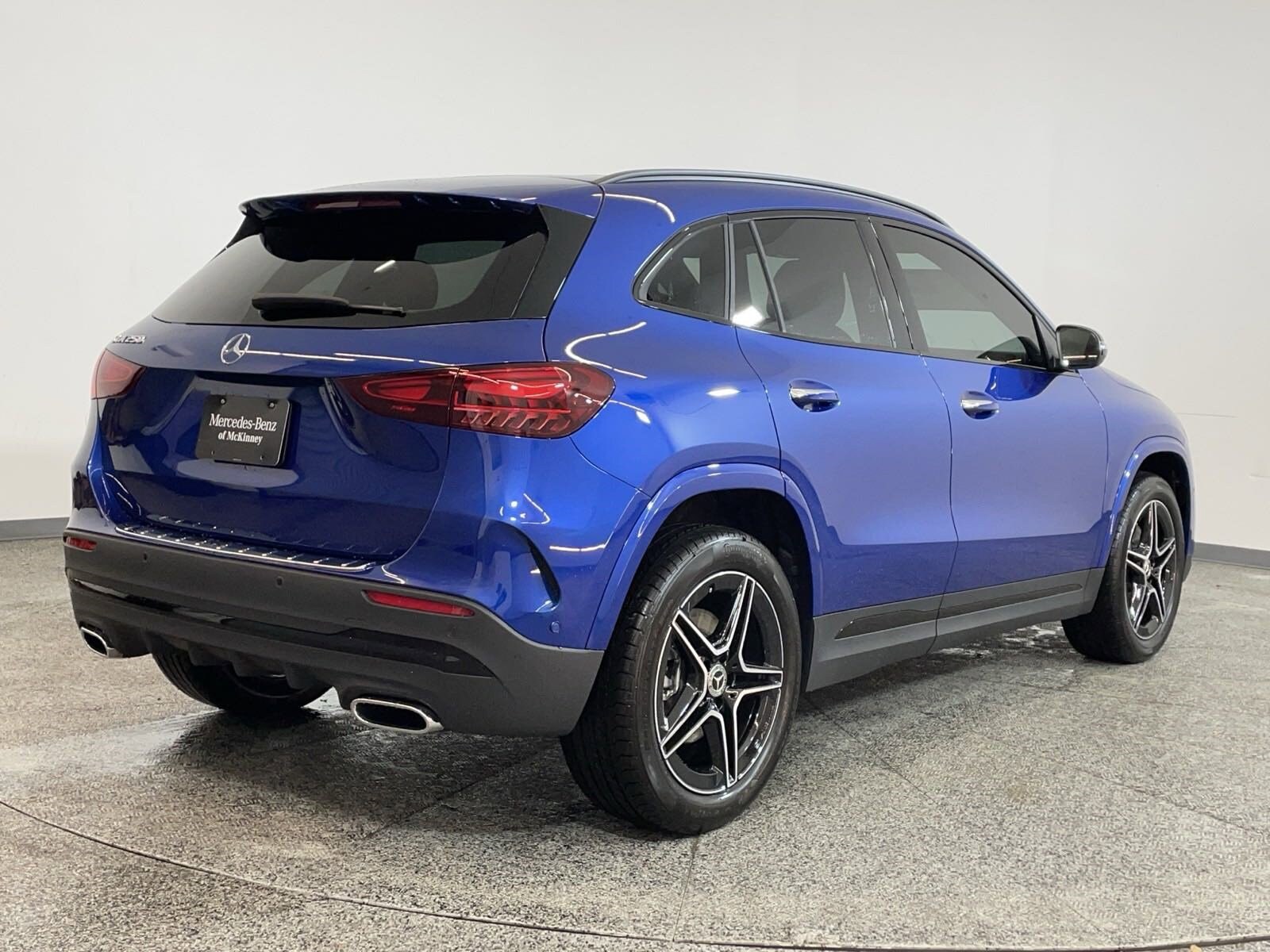 2025 Mercedes Benz GLA 250 photo 4