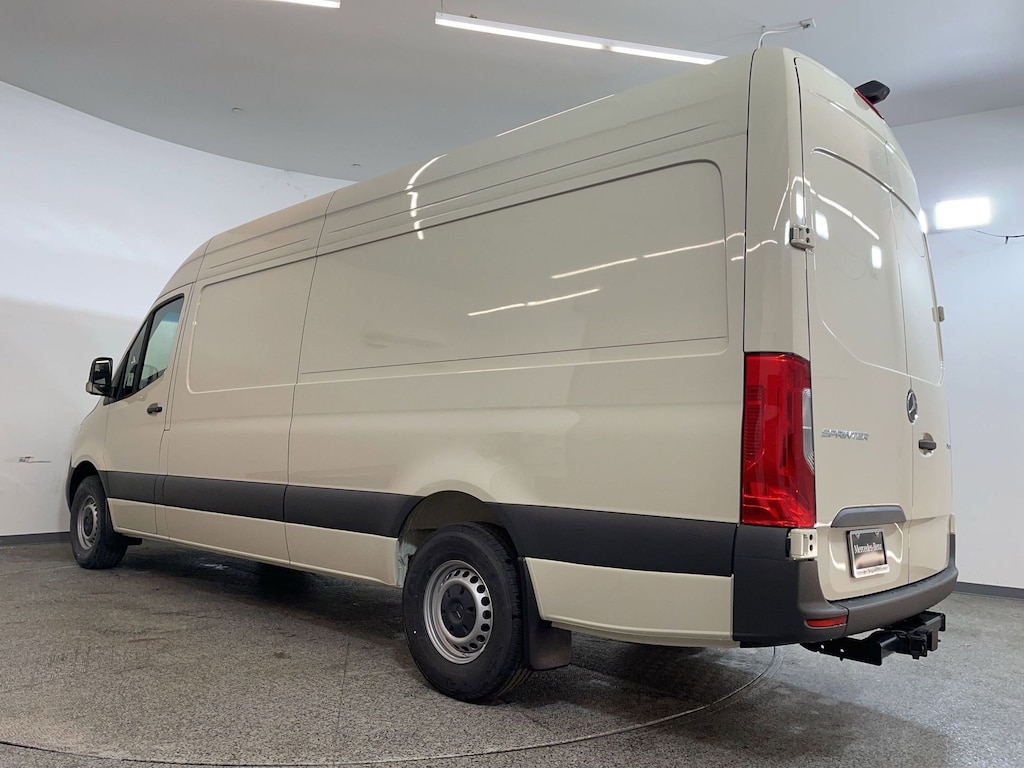New 2025 Mercedes-Benz Sprinter 2500 High Roof 4-Cyl Diesel HO Van Crew Van
