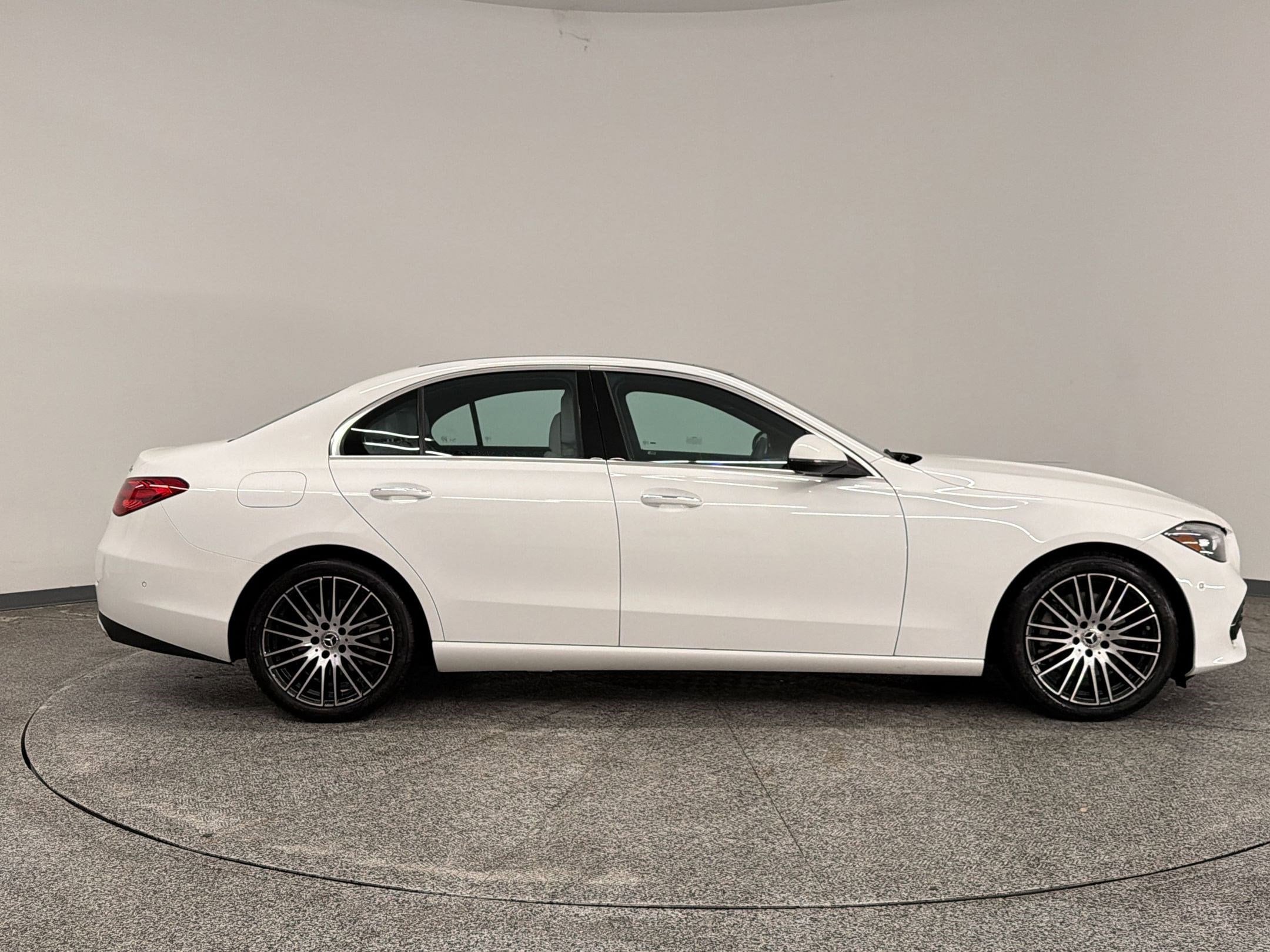2026 Mercedes-Benz C-Class Sedan C 300 - Photo 7