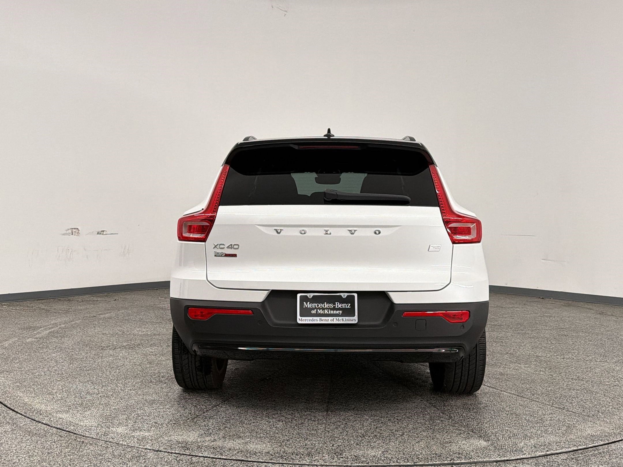 2023 Volvo XC40 Core - Photo 10