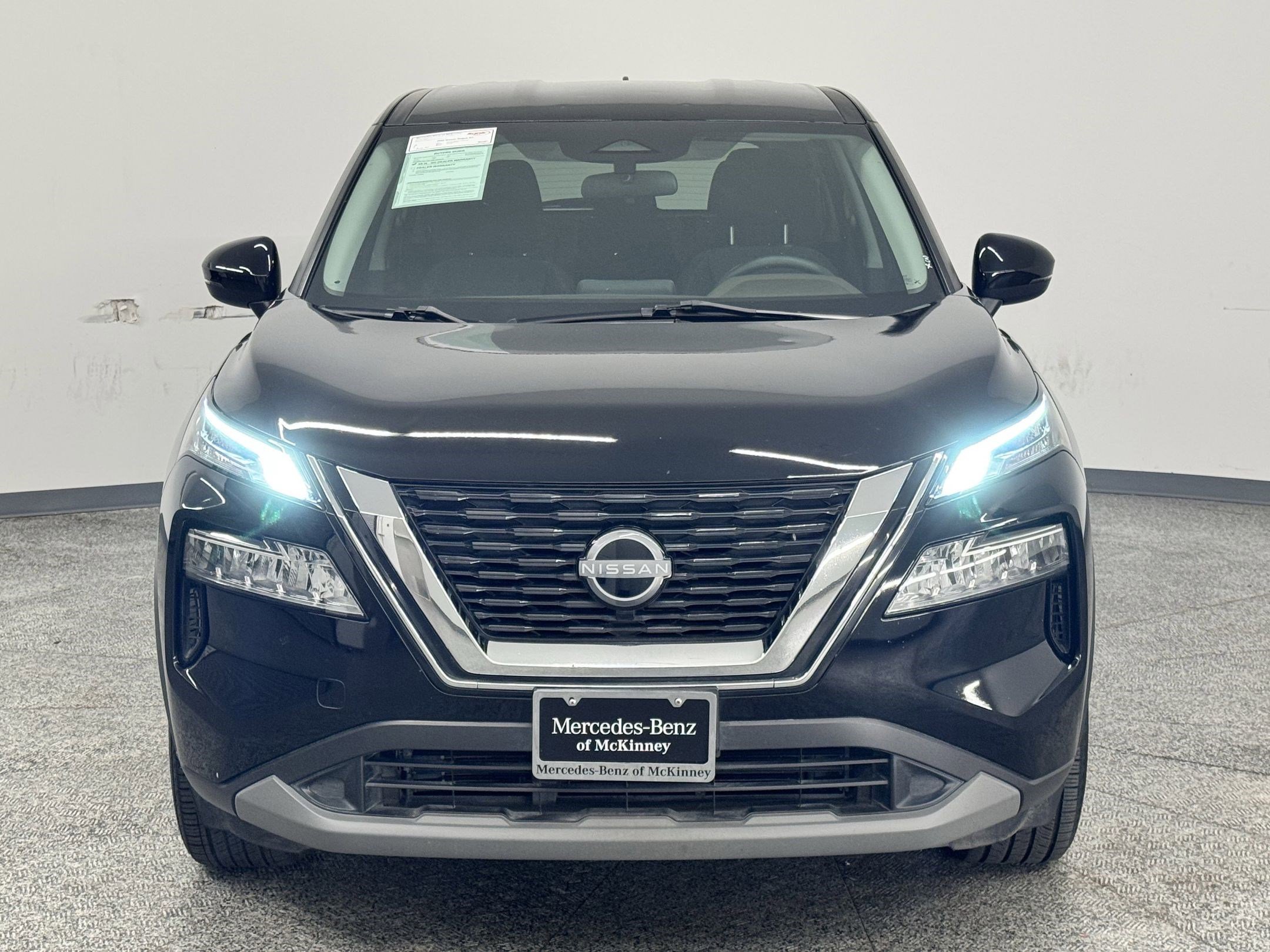 2022 Nissan Rogue SV photo 4