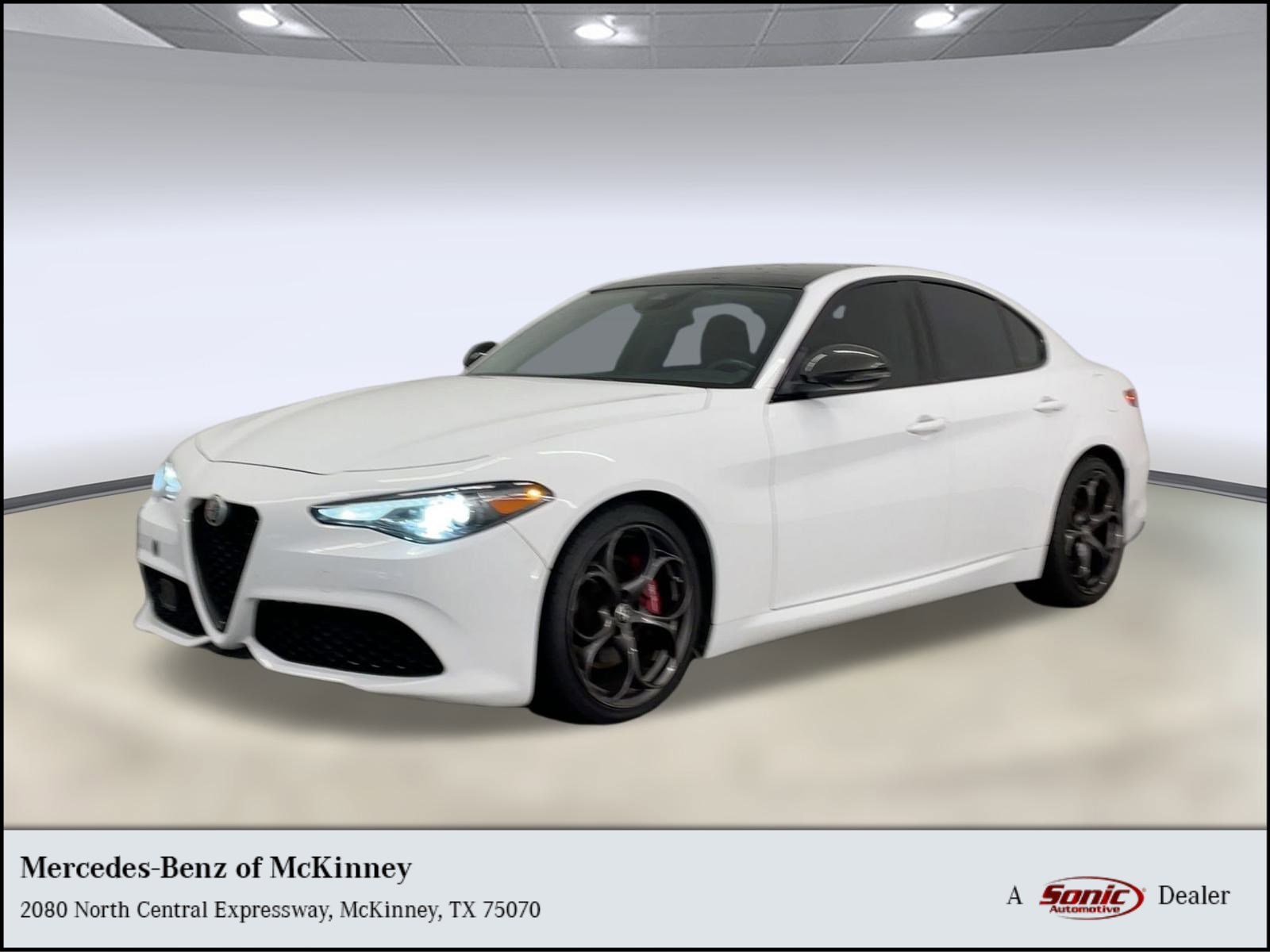 2019 Alfa Romeo Giulia Sport's photo