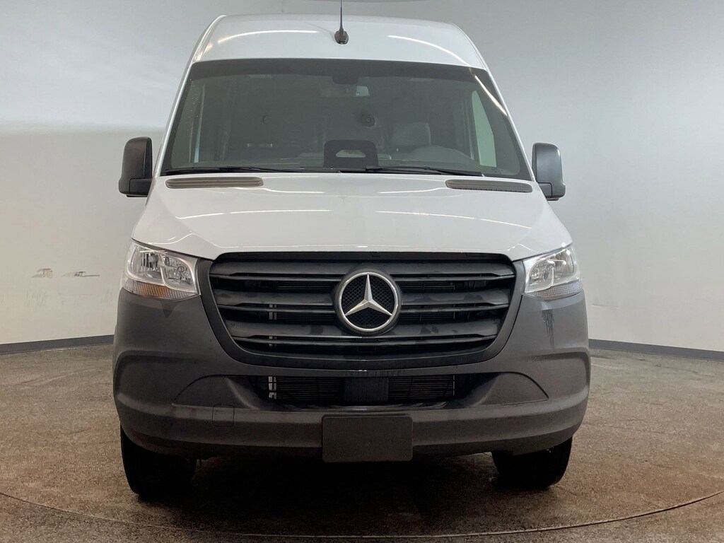 New 2025 Mercedes-Benz Sprinter 2500 Standard Roof 4-Cyl Diesel Van Cargo Van
