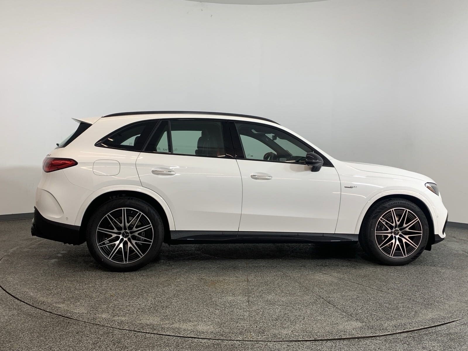 2025 Mercedes Benz GLC AMG 43 photo 3