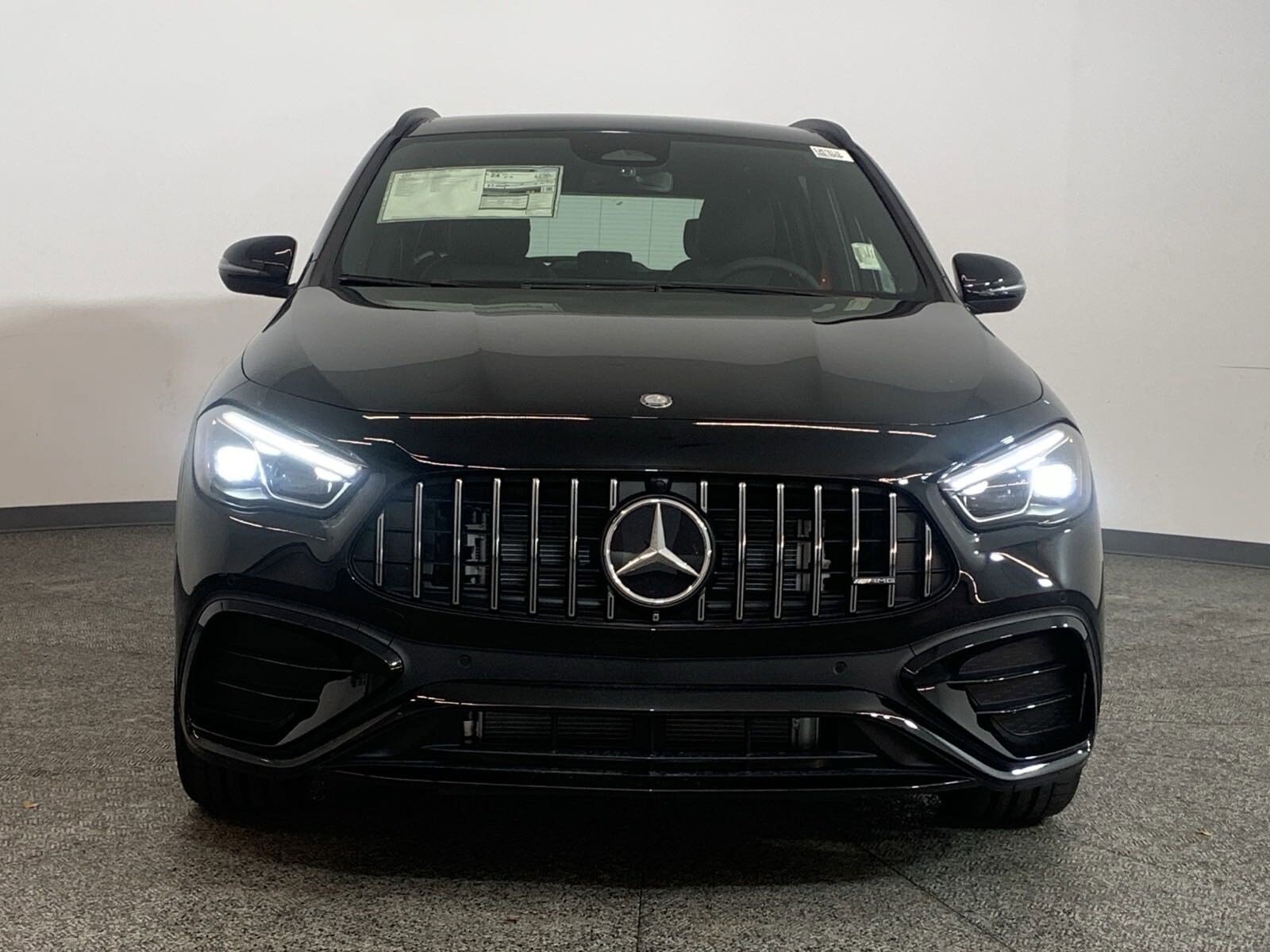 2025 Mercedes Benz GLA AMG 35 4MATIC photo 2