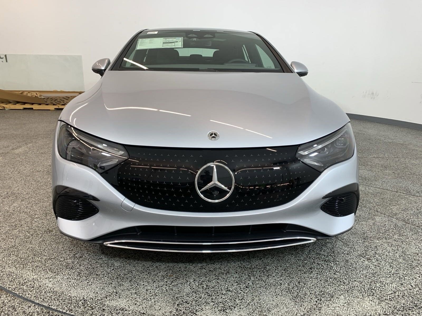2024 Mercedes Benz EQE-Class Sedan photo 3
