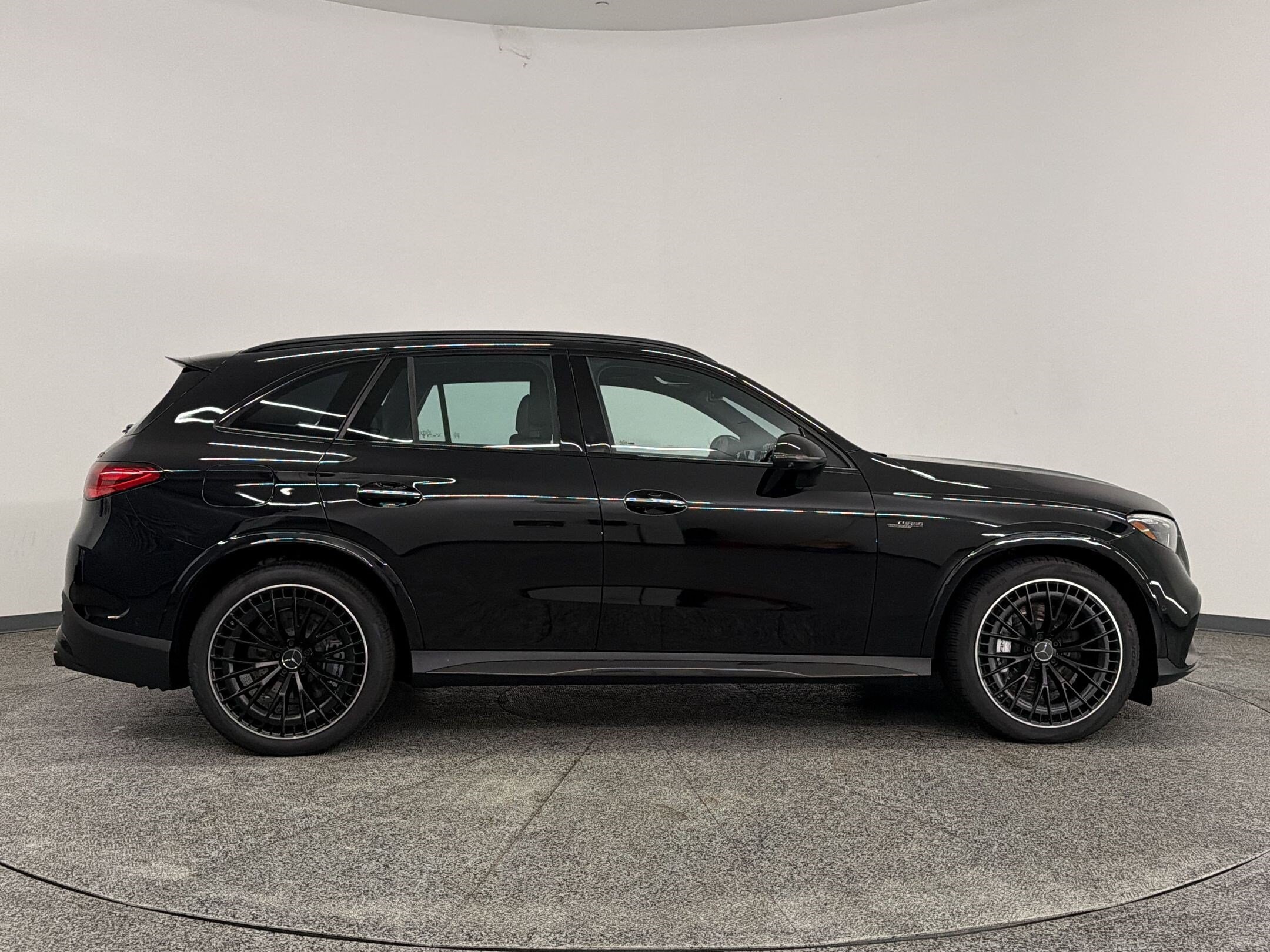 2026 Mercedes-Benz GLC AMG GLC43 - Photo 8