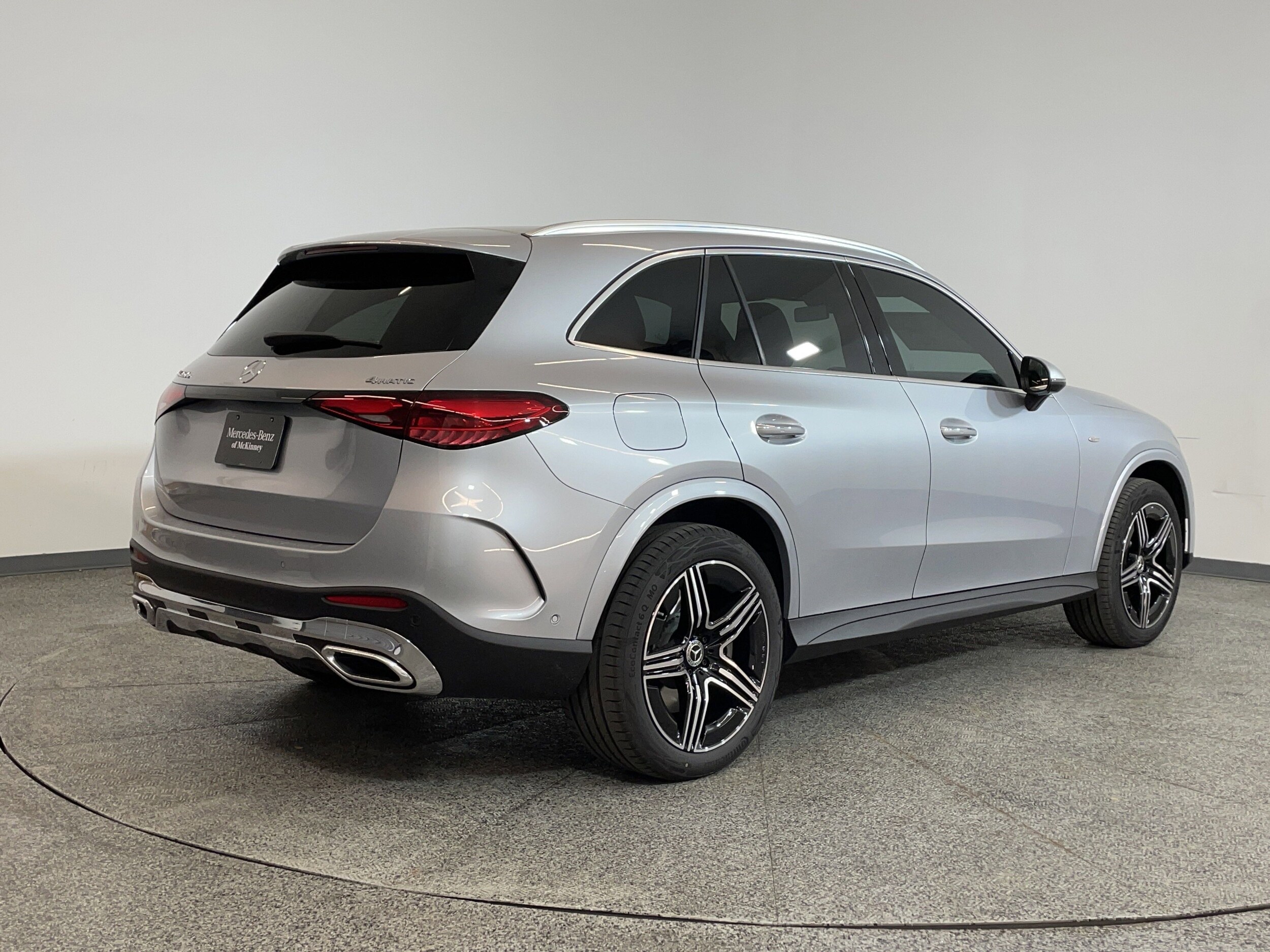 2025 Mercedes Benz GLC 350e 4MATIC photo 4