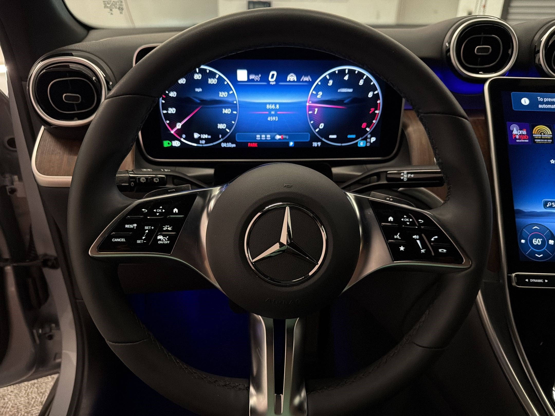 2026 Mercedes-Benz GLC Base - Photo 15