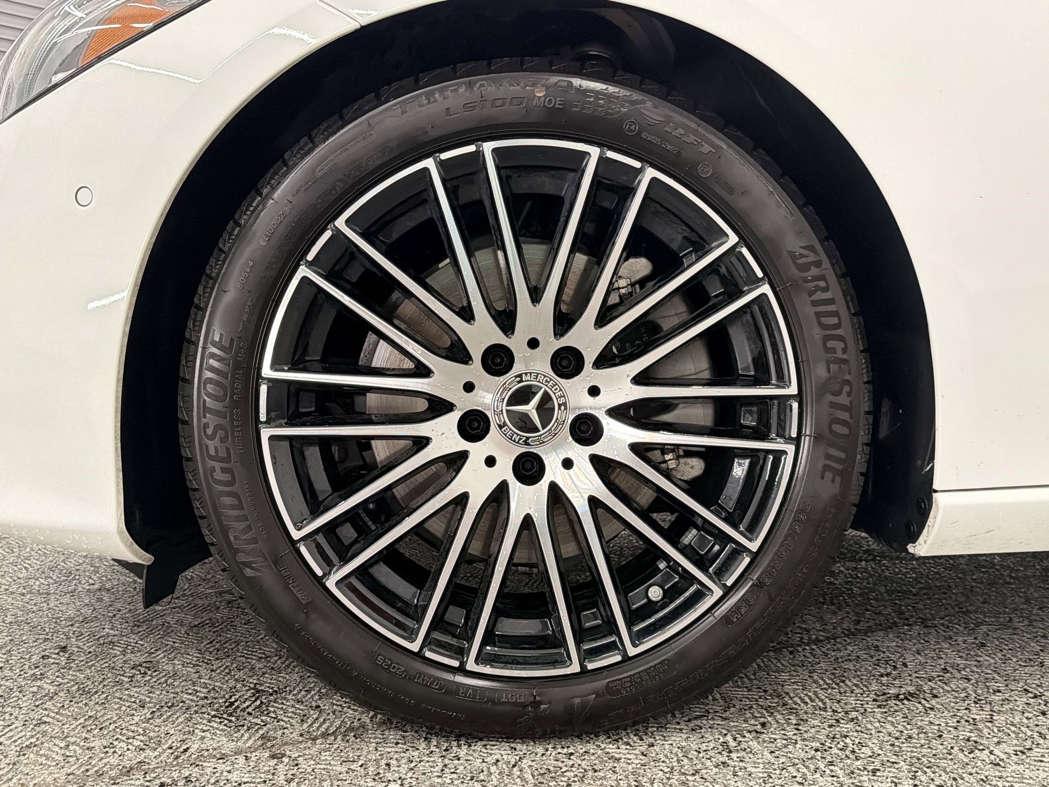 2026 Mercedes-Benz C-Class Sedan C 300 - Photo 11