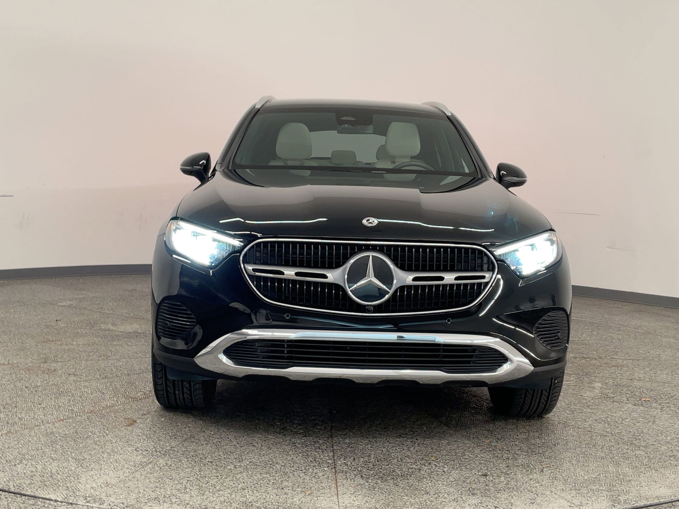 2024 Mercedes Benz GLC 4MATIC 300 photo 4
