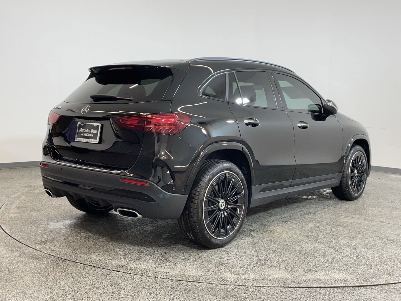 2025 Mercedes Benz GLA 250 photo 4