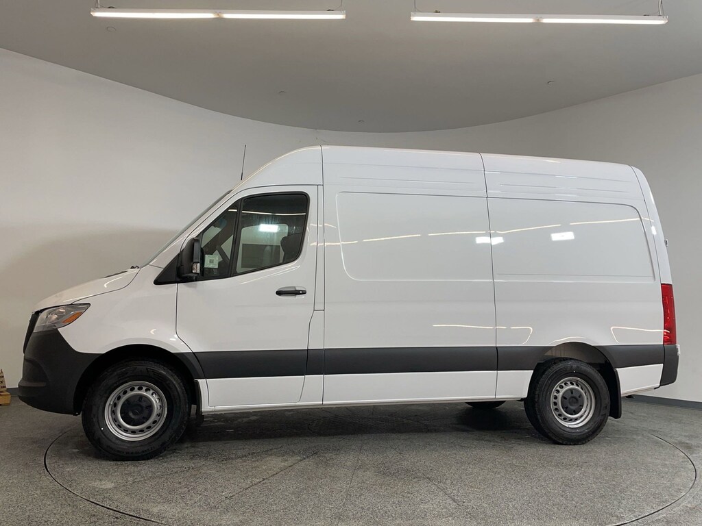 New 2025 Mercedes-Benz Sprinter 2500 Standard Roof 4-Cyl Diesel HO Van Crew Van