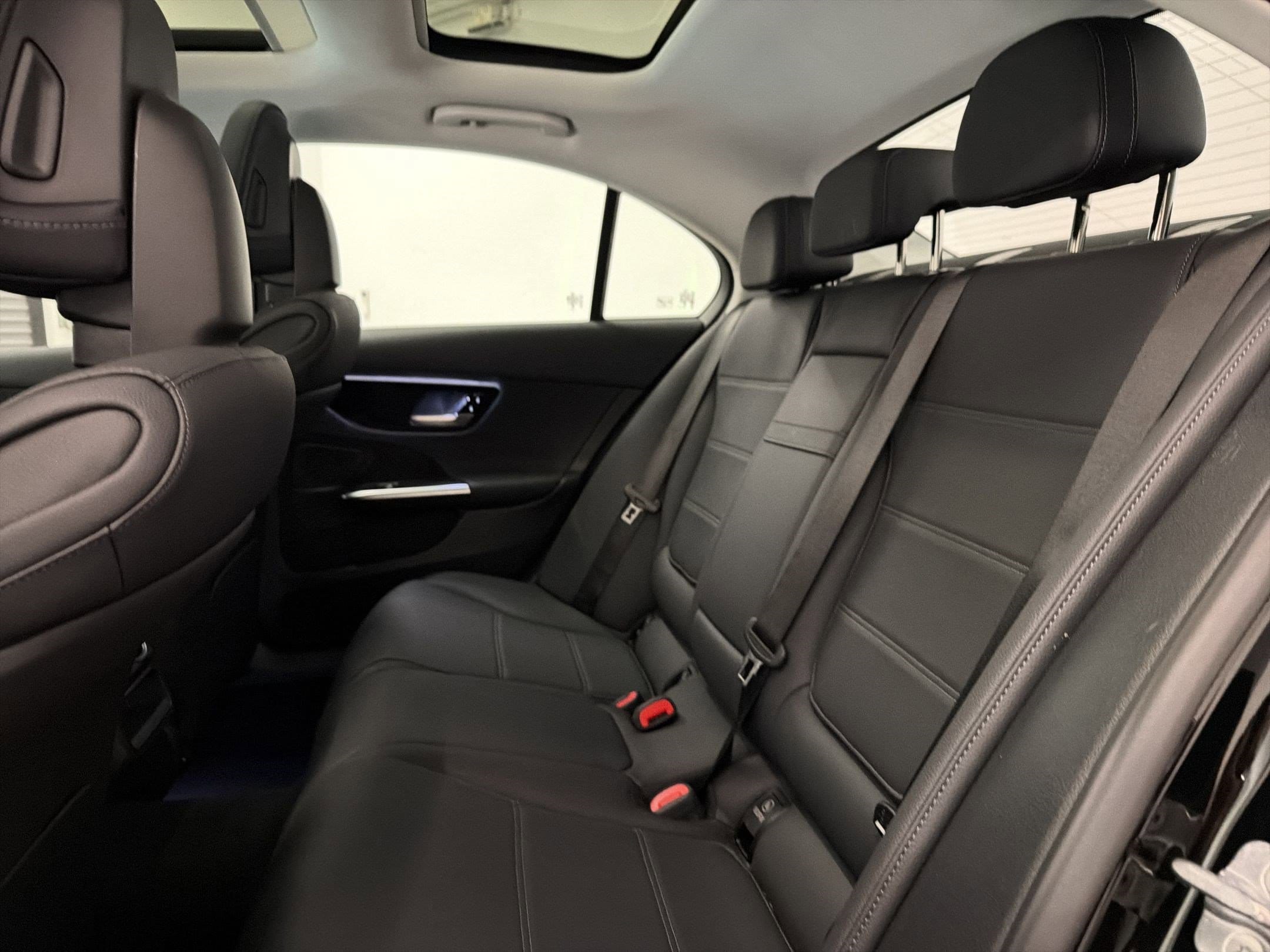2026 Mercedes-Benz C-Class Sedan C 300 - Photo 26